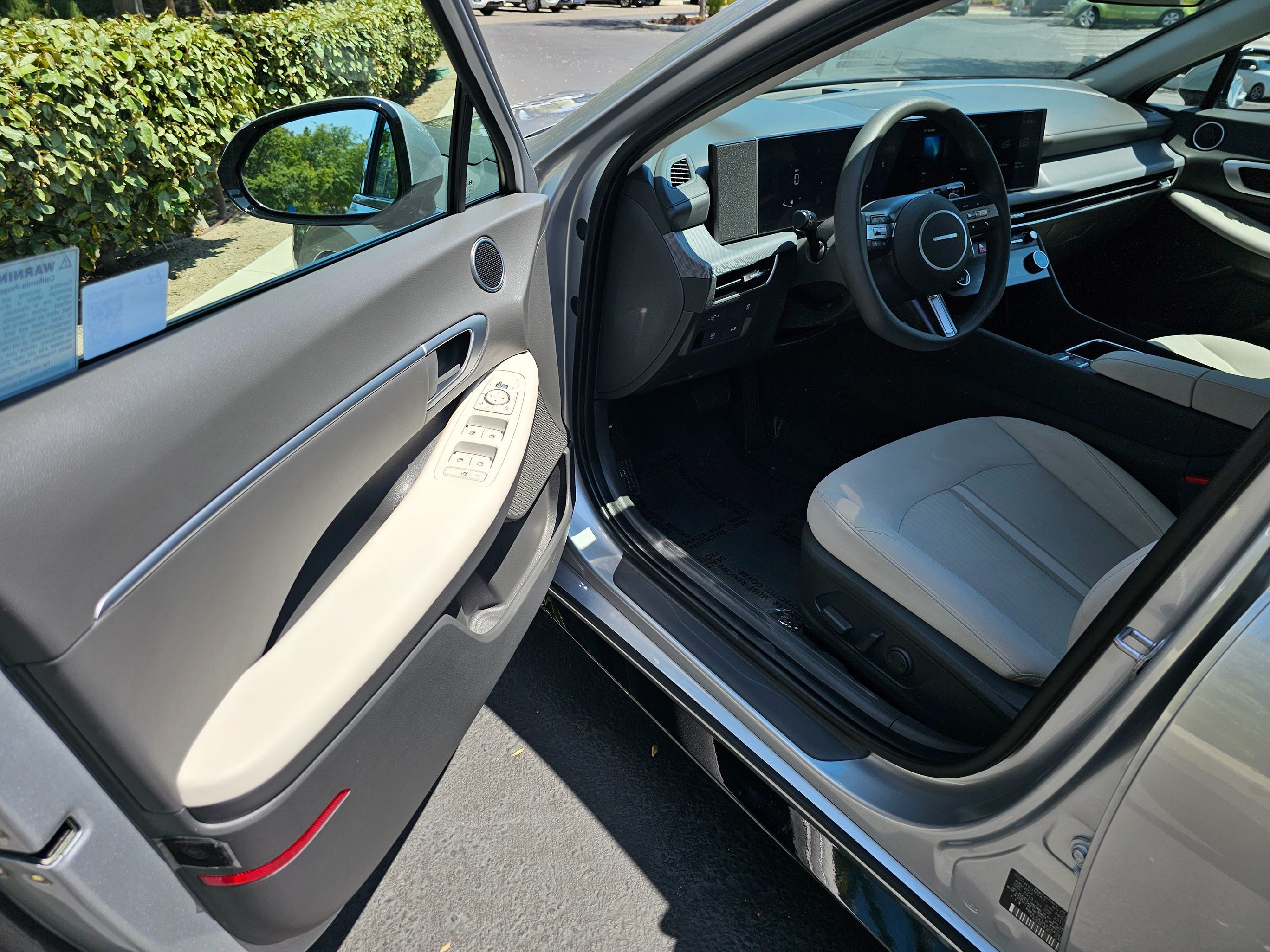 2025 Hyundai Sonata SEL - Photo 12