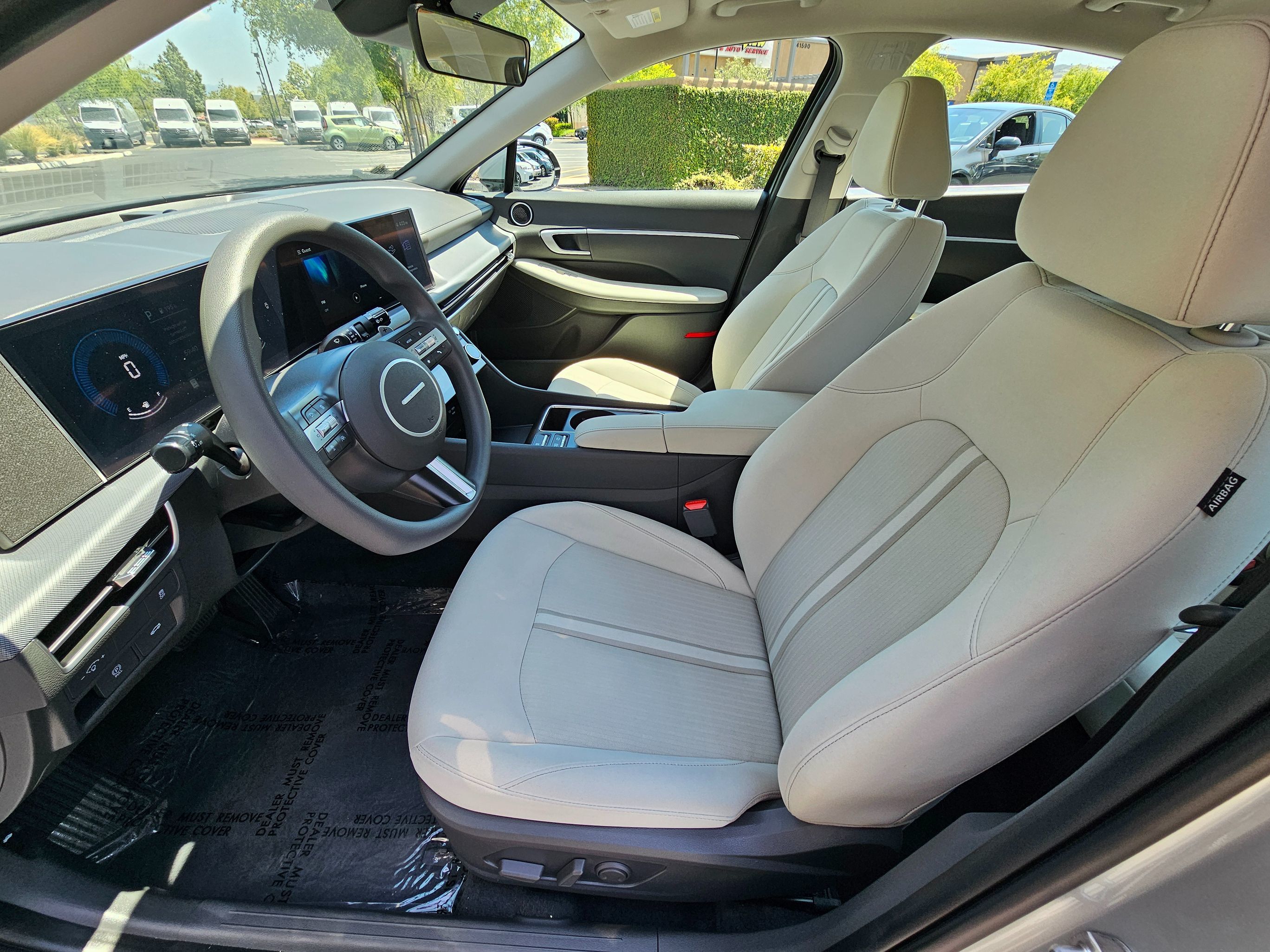 2025 Hyundai Sonata SEL - Photo 14