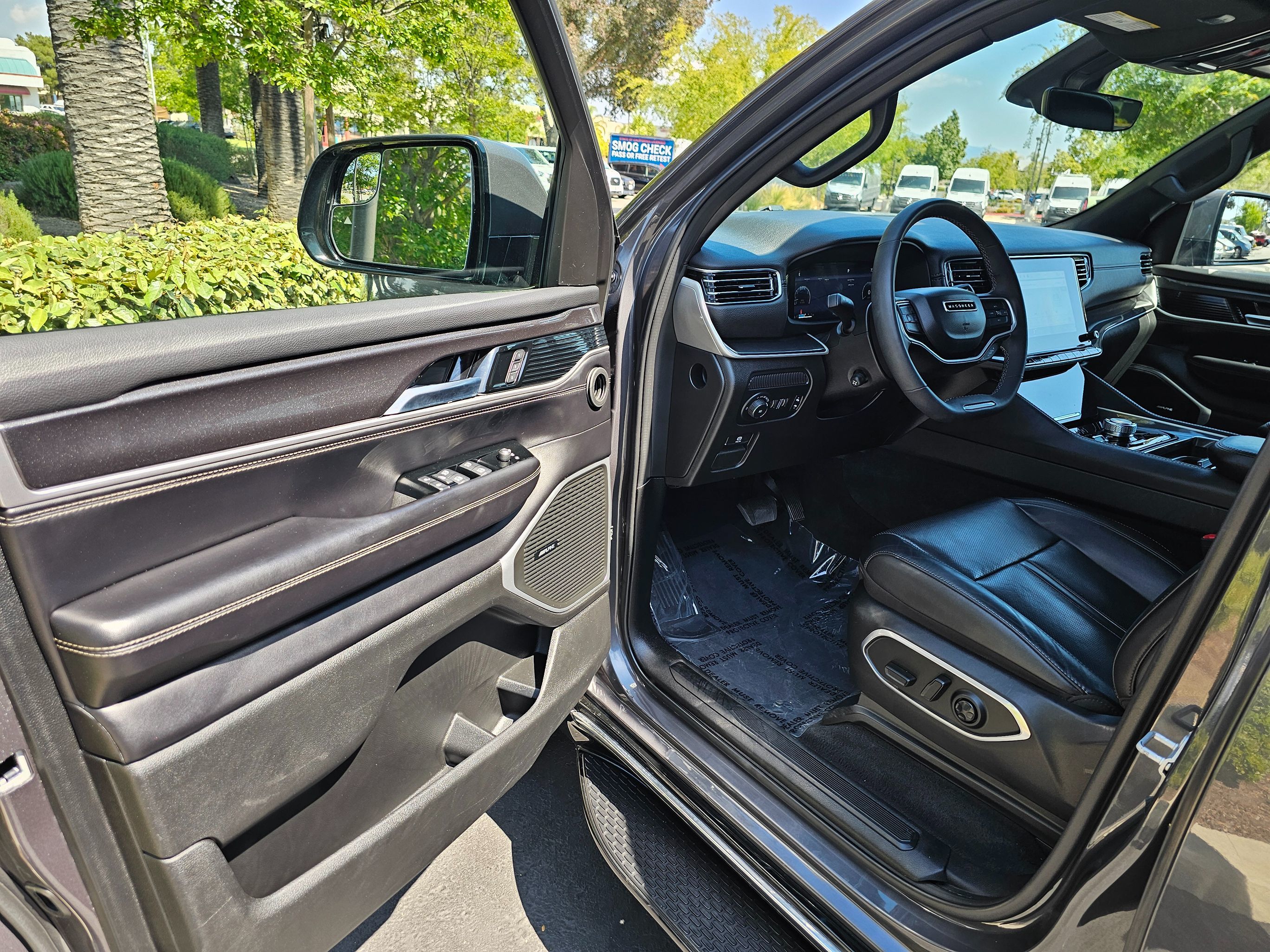 2022 Jeep Wagoneer Series I photo 8