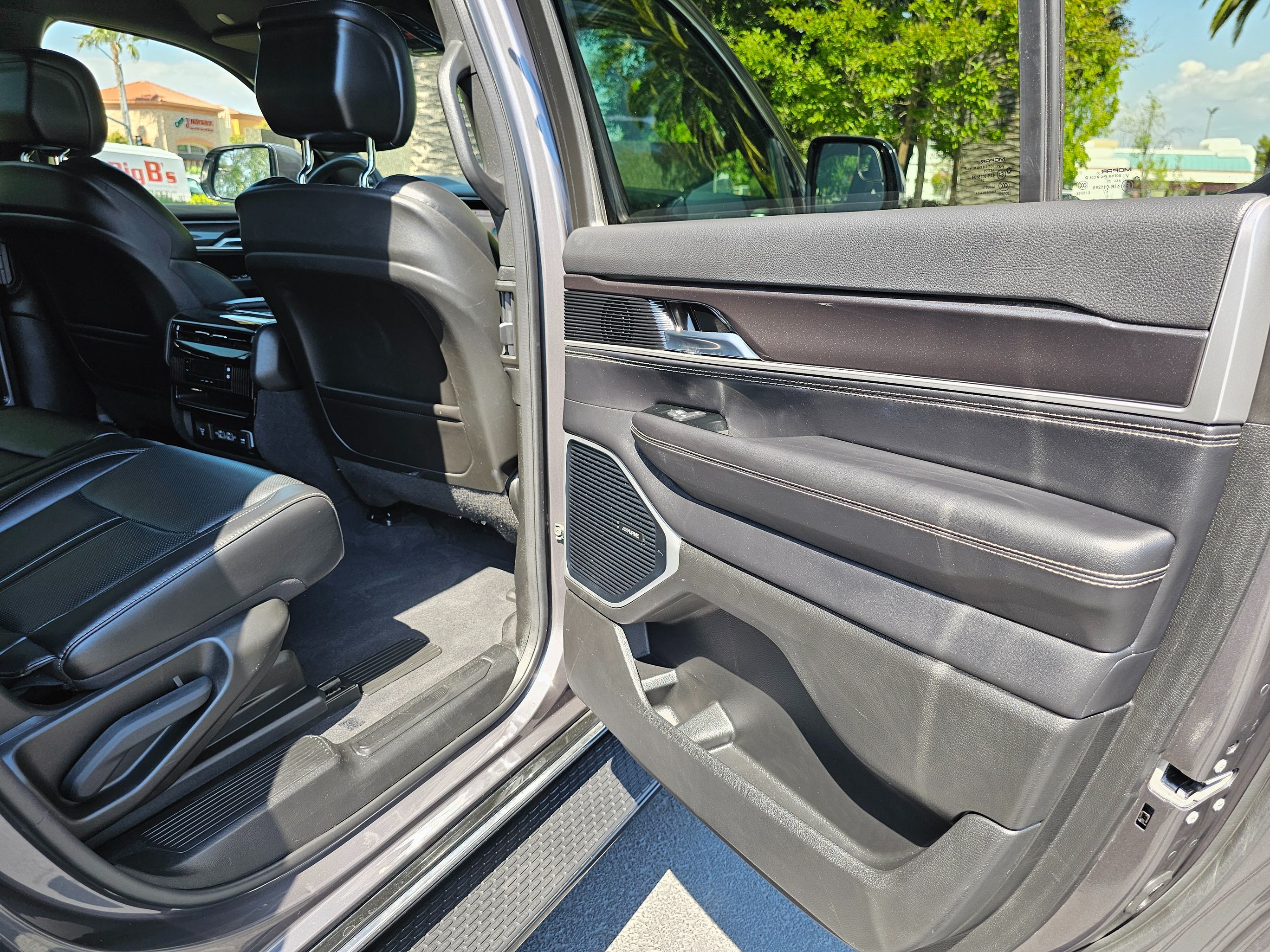 2022 Jeep Wagoneer Series I photo 21
