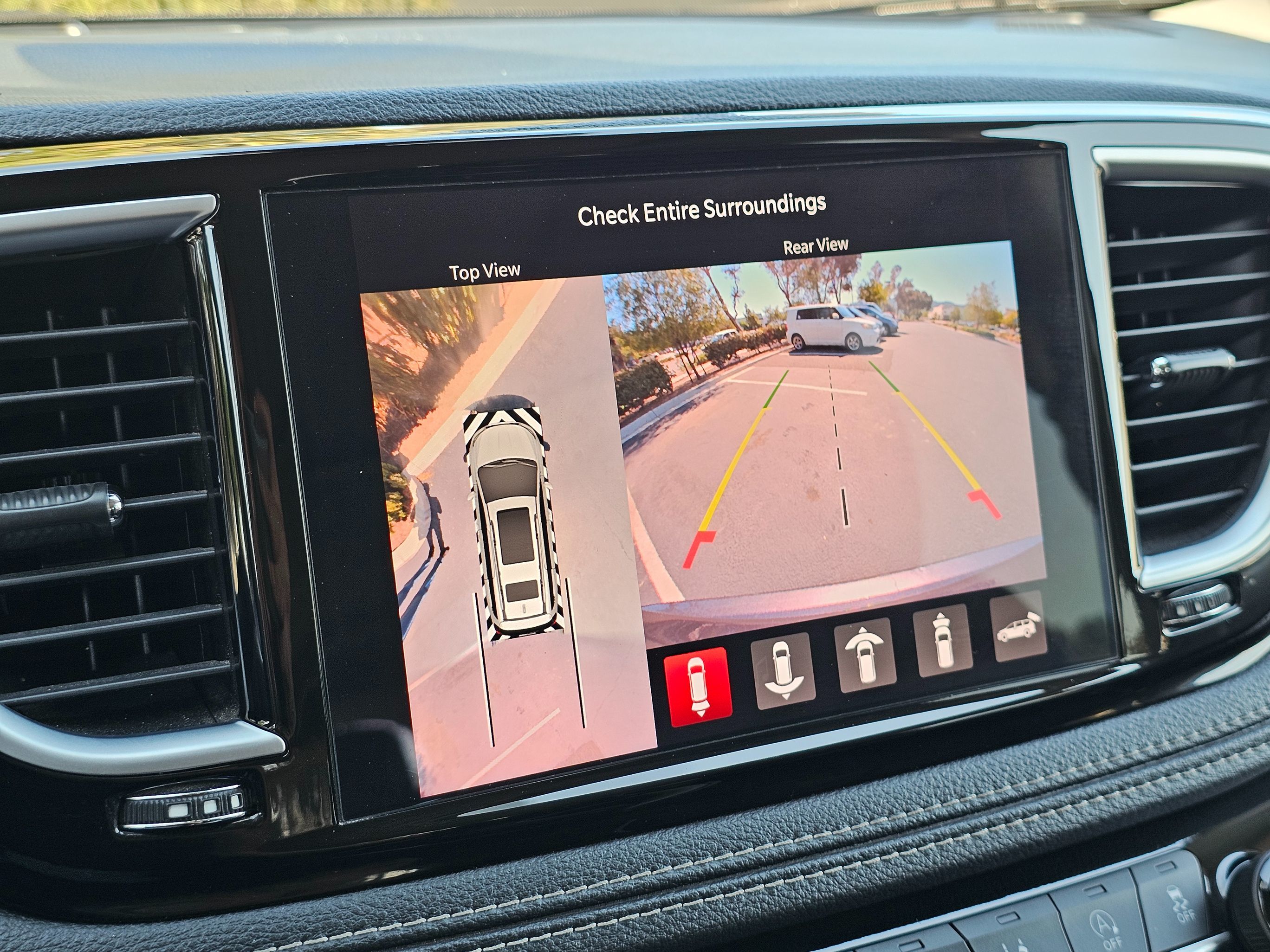 2022 Chrysler Pacifica Limited photo 36