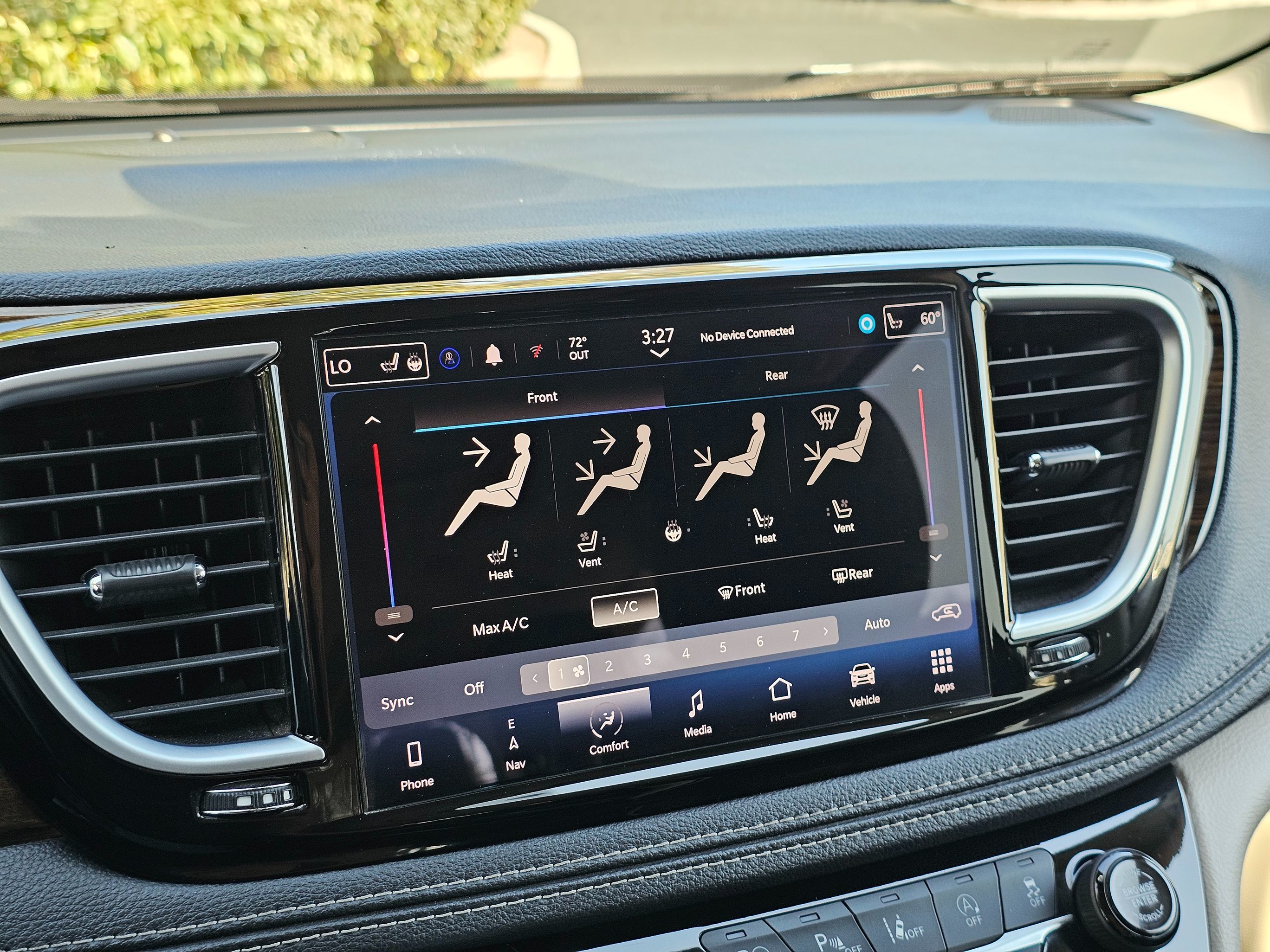 2022 Chrysler Pacifica Limited photo 38