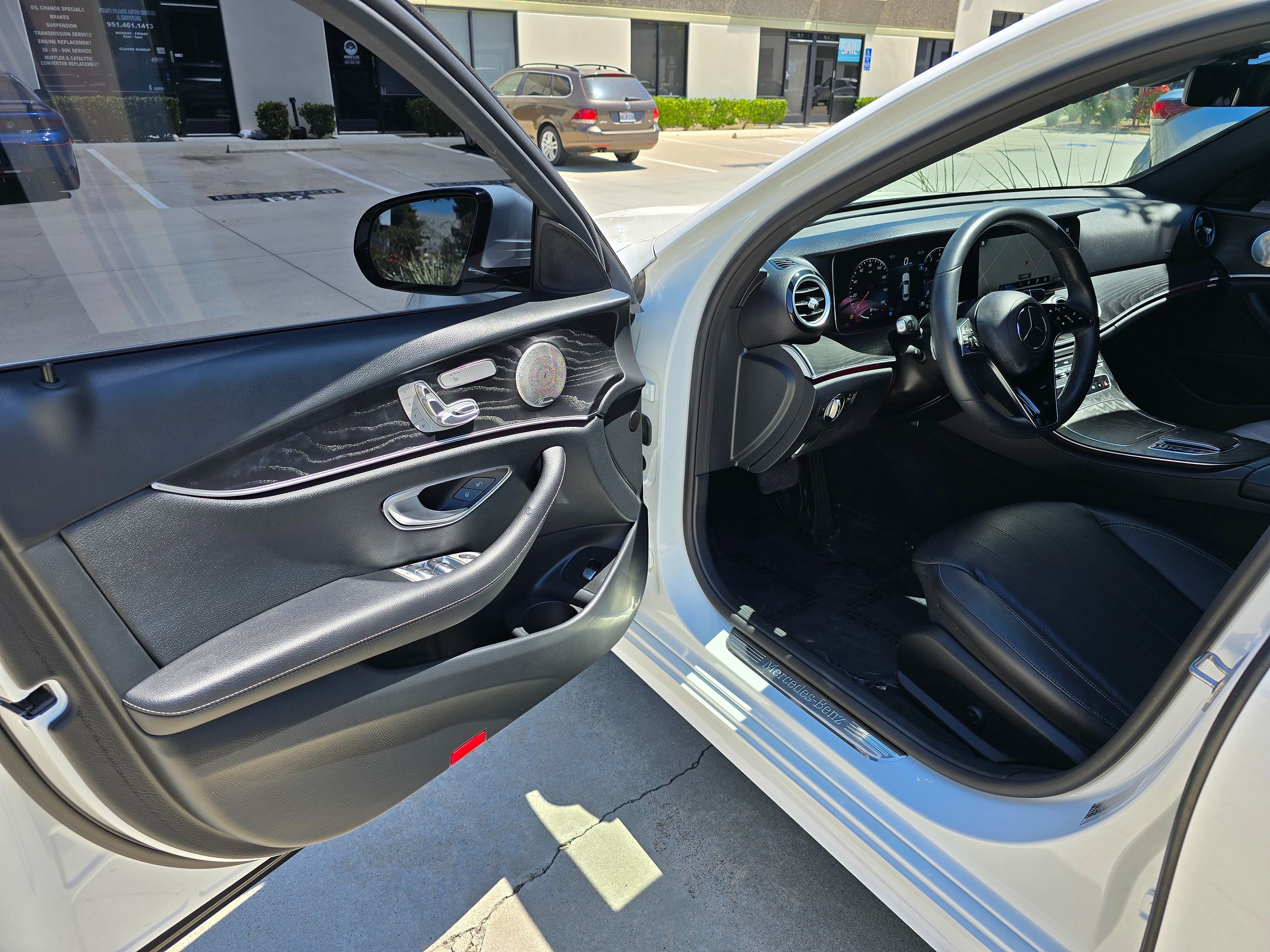 2022 Mercedes-Benz E-Class E350 - Photo 17