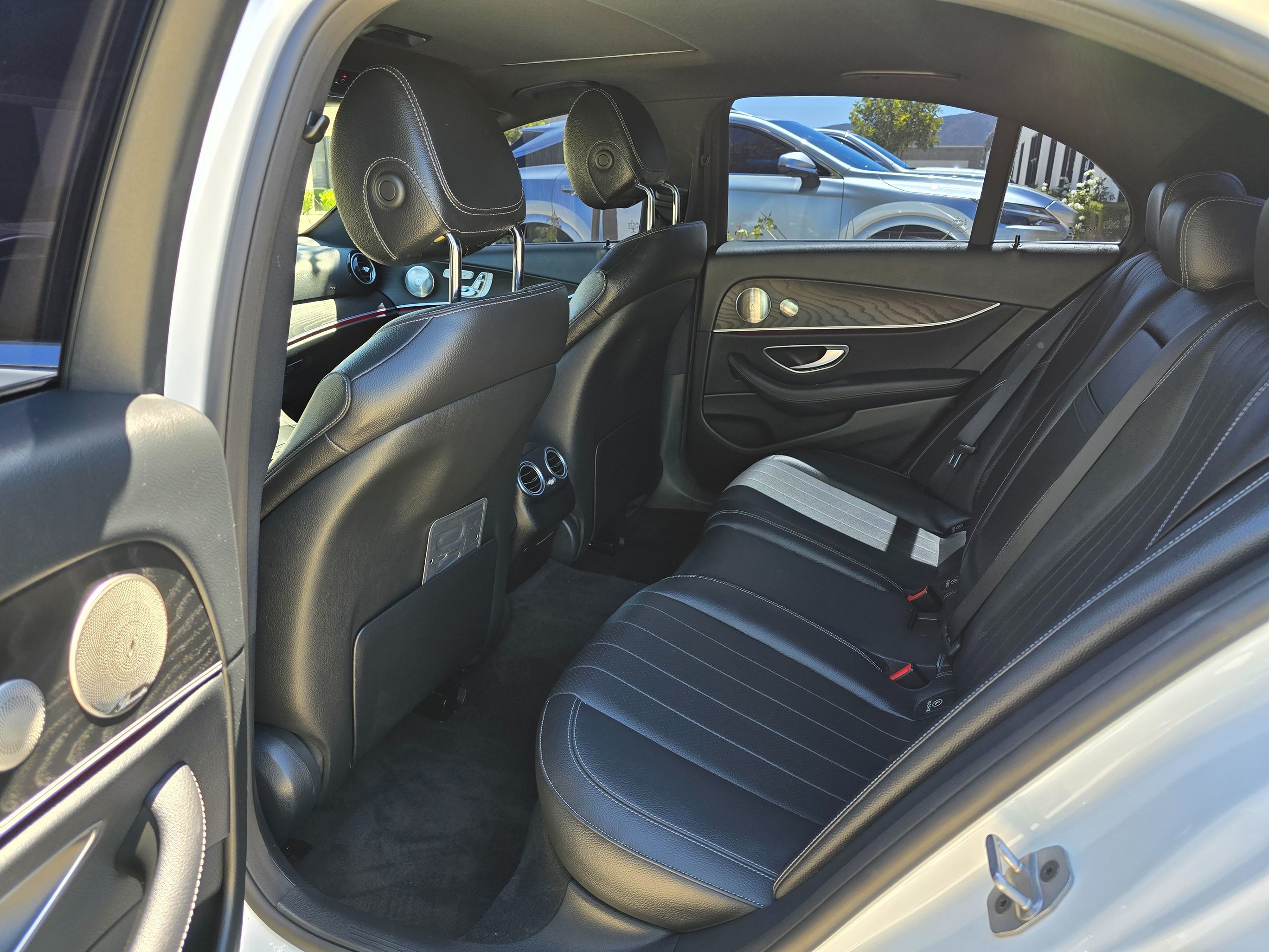 2022 Mercedes-Benz E-Class E350 - Photo 22