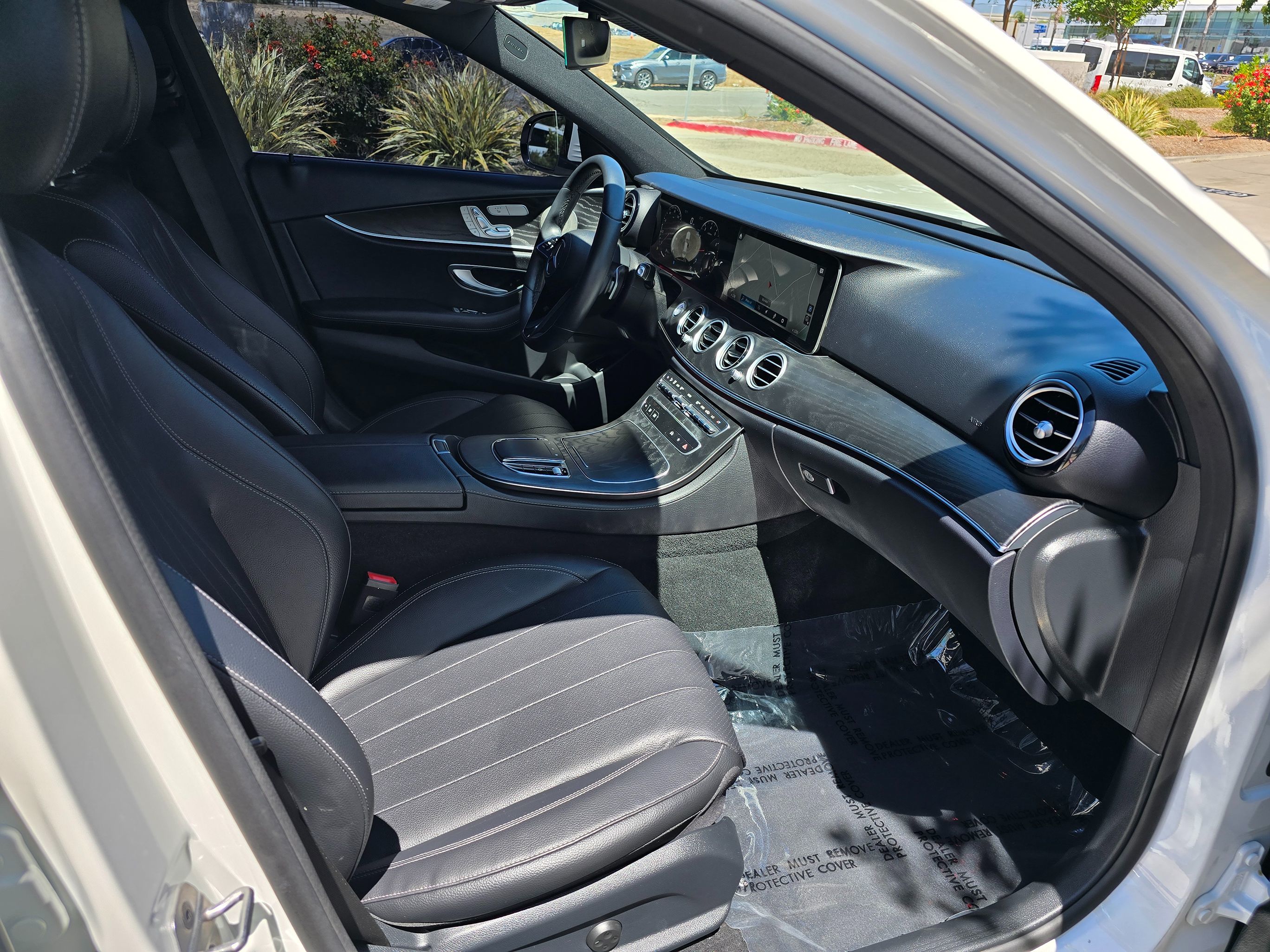 2022 Mercedes-Benz E-Class E350 - Photo 36