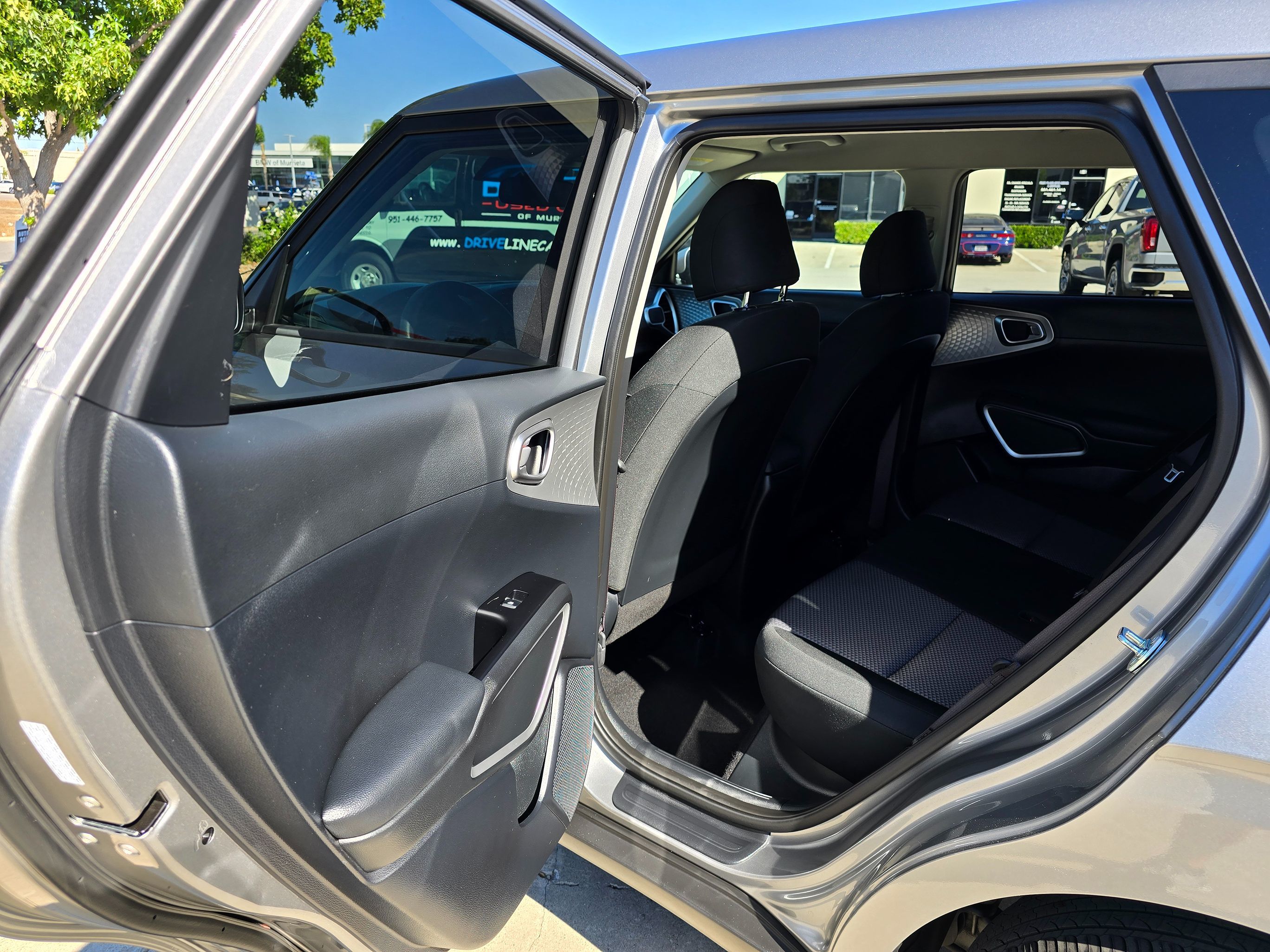 2024 Kia Soul LX - Photo 18
