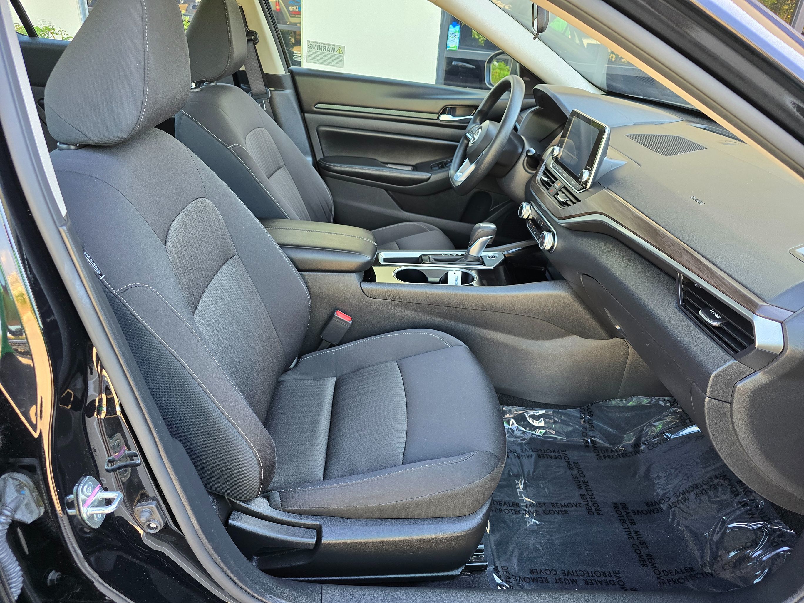 2024 Nissan Altima SV - Photo 31