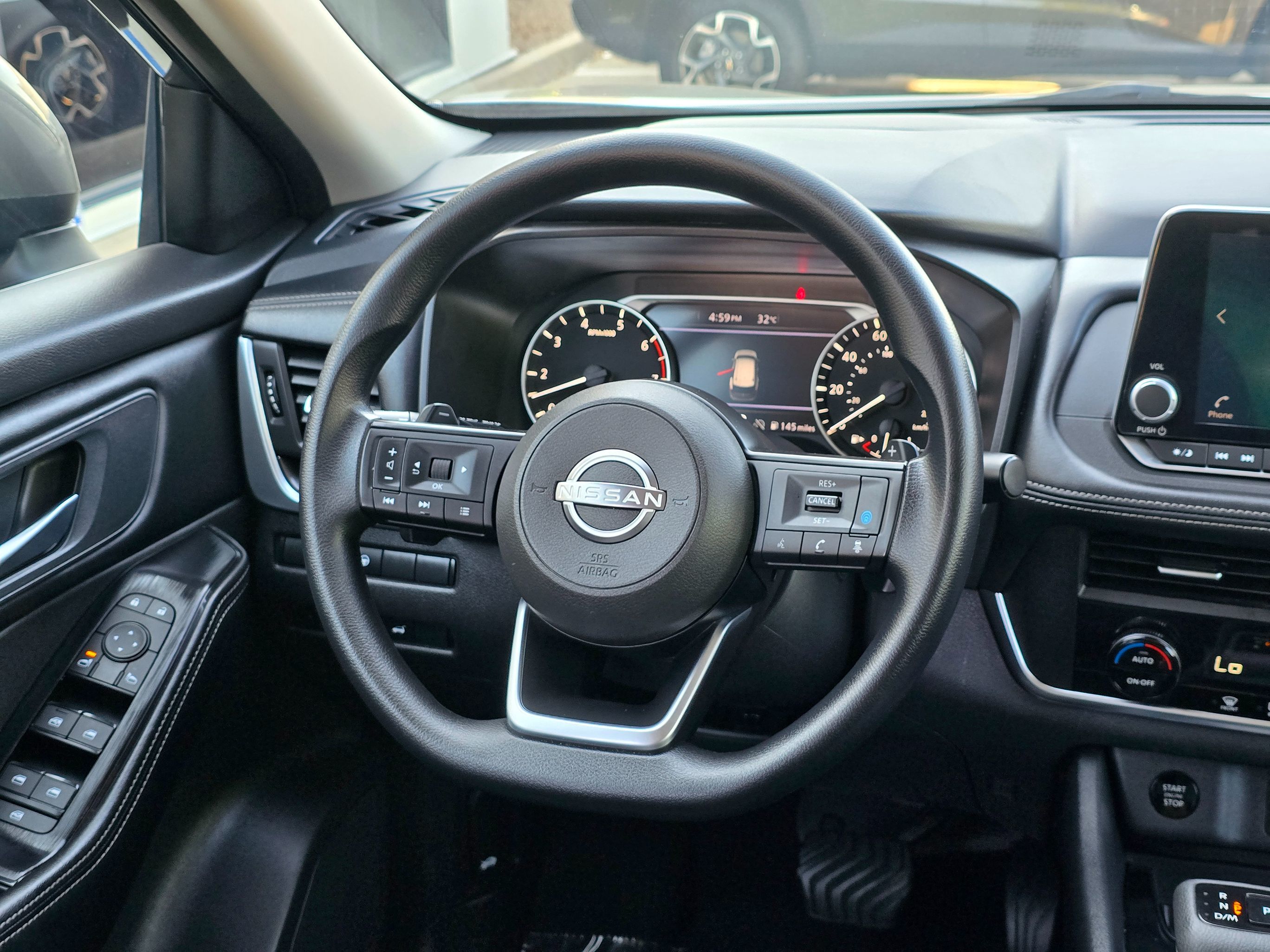 2024 Nissan Rogue SV - Photo 27