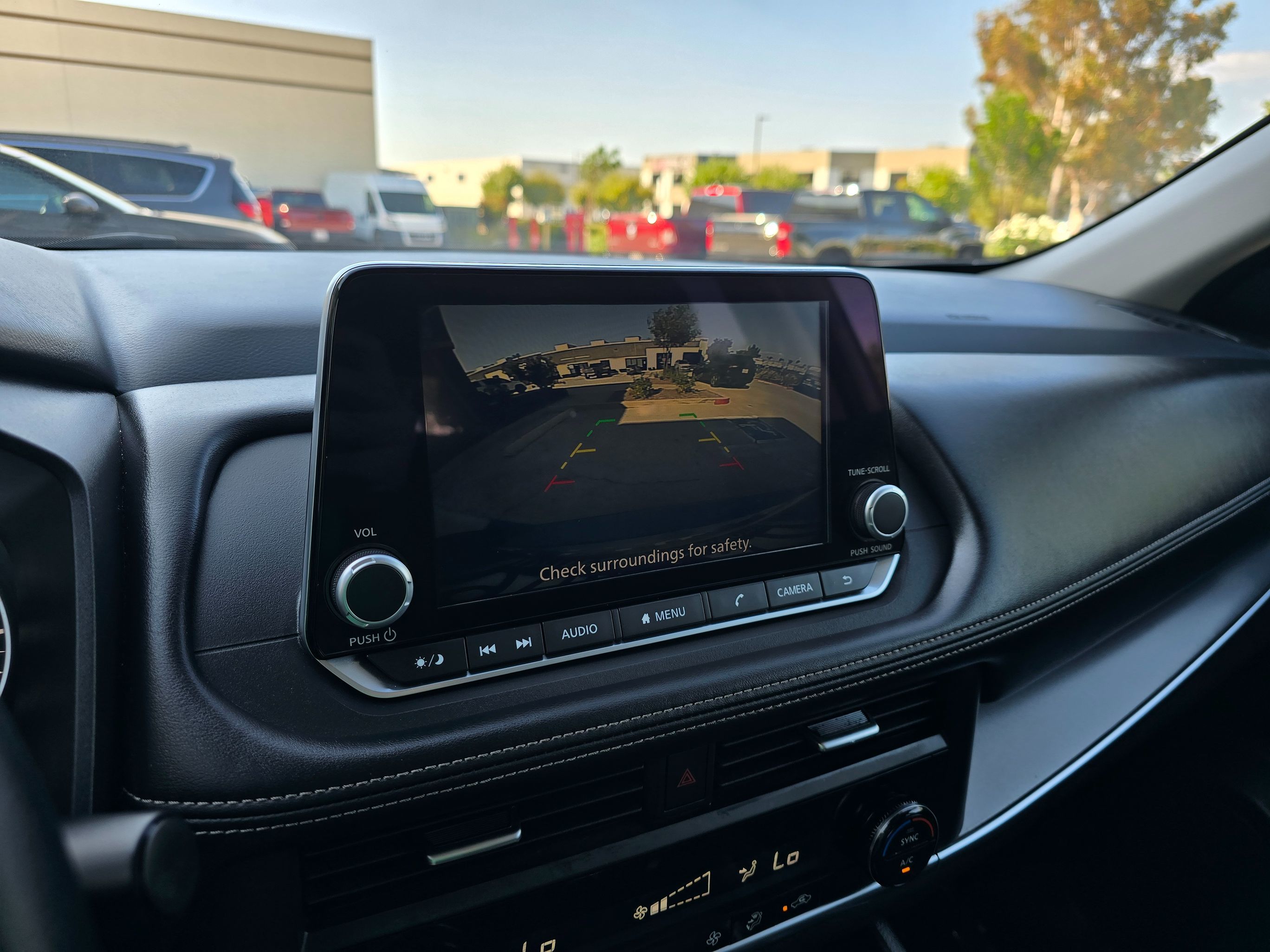2024 Nissan Rogue SV - Photo 37