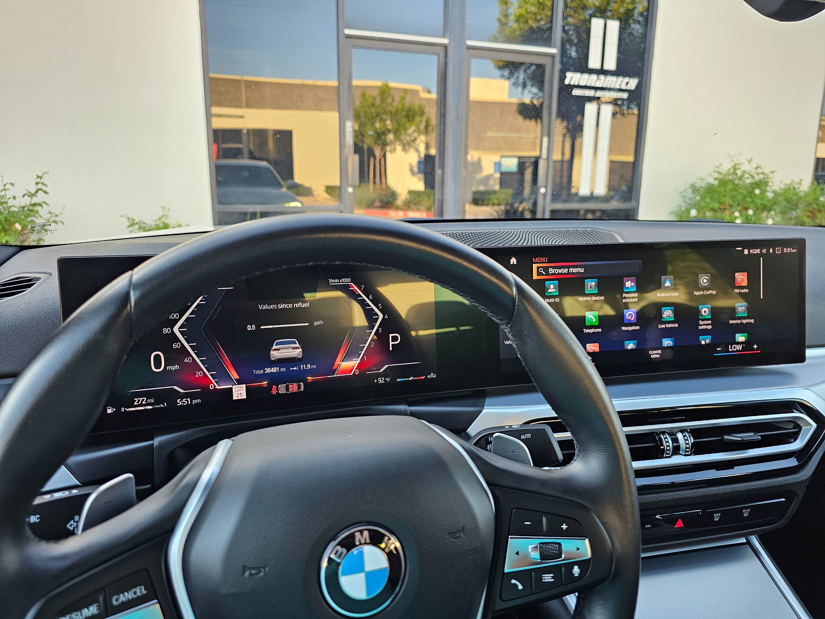 2024 Bmw 330i photo 2