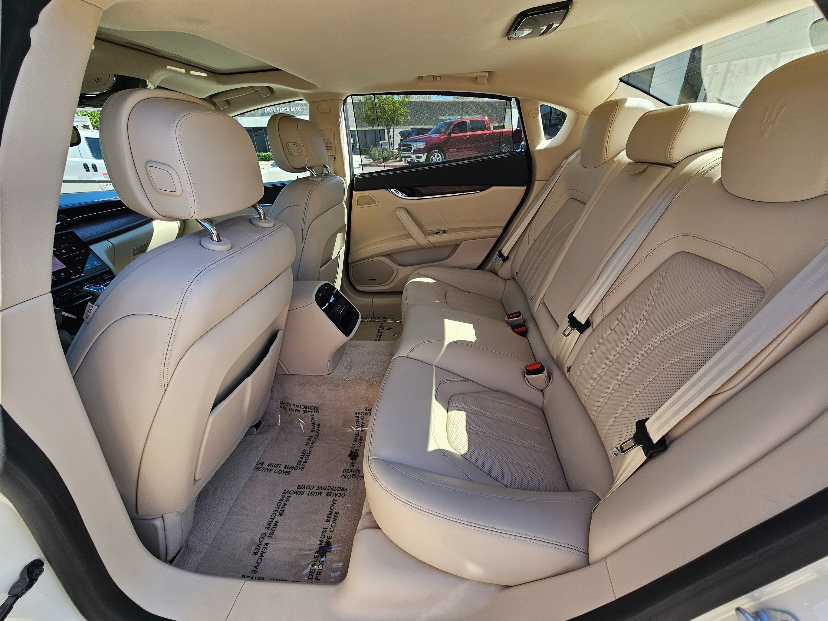 2022 Maserati Quattroporte Base GT photo 23