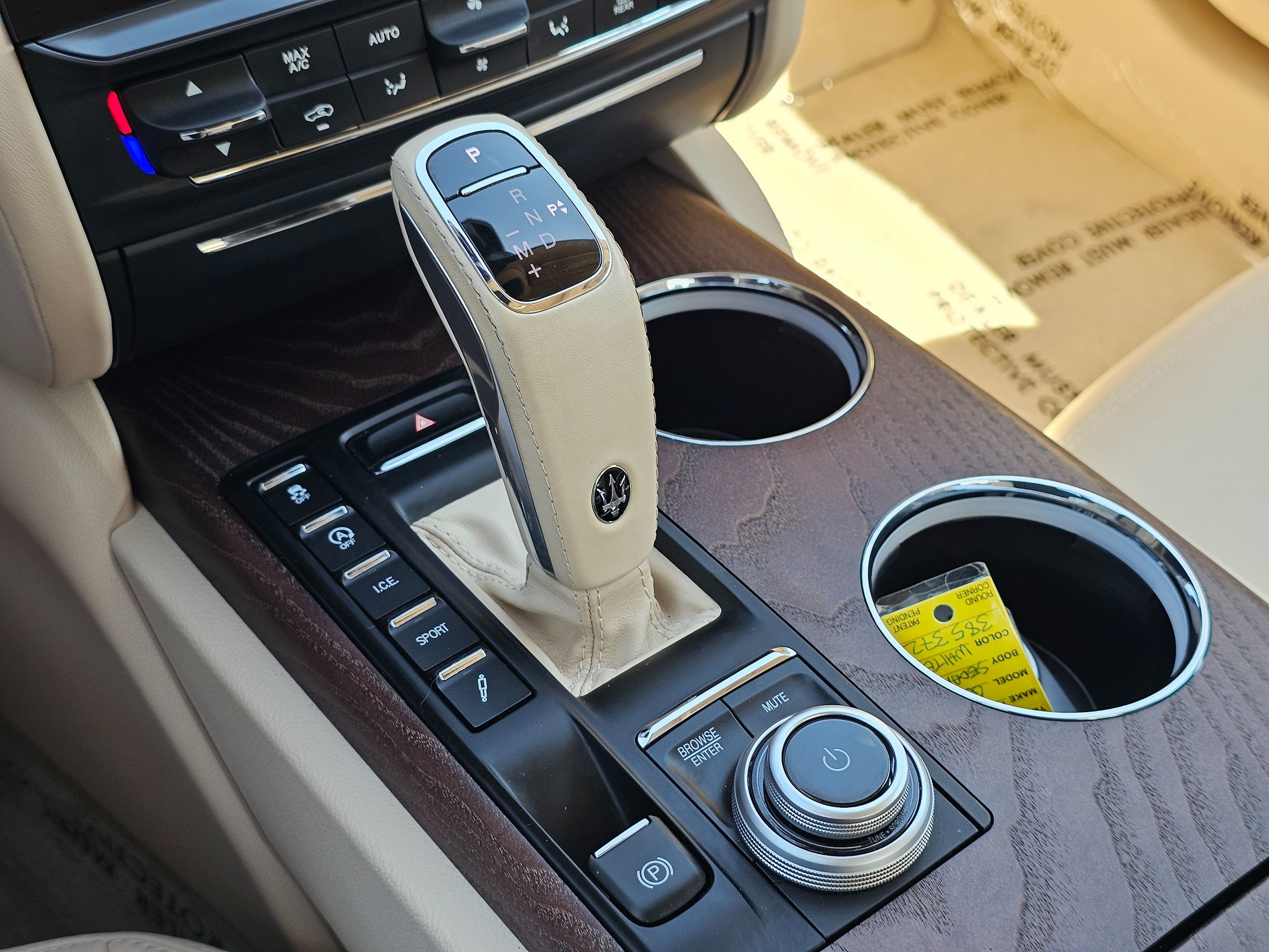 2022 Maserati Quattroporte Base GT photo 40