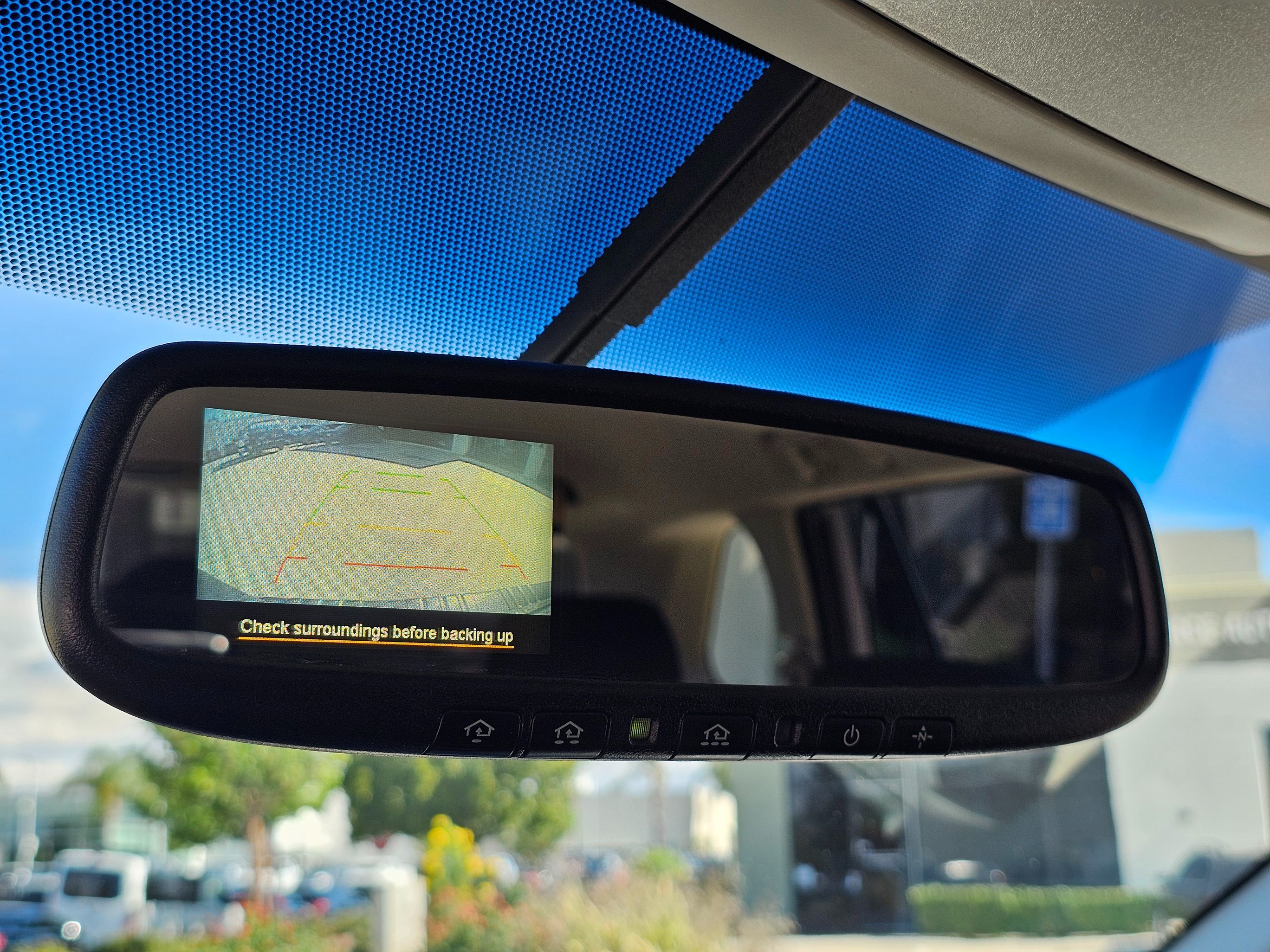 2011 Subaru Outback Premium photo 2