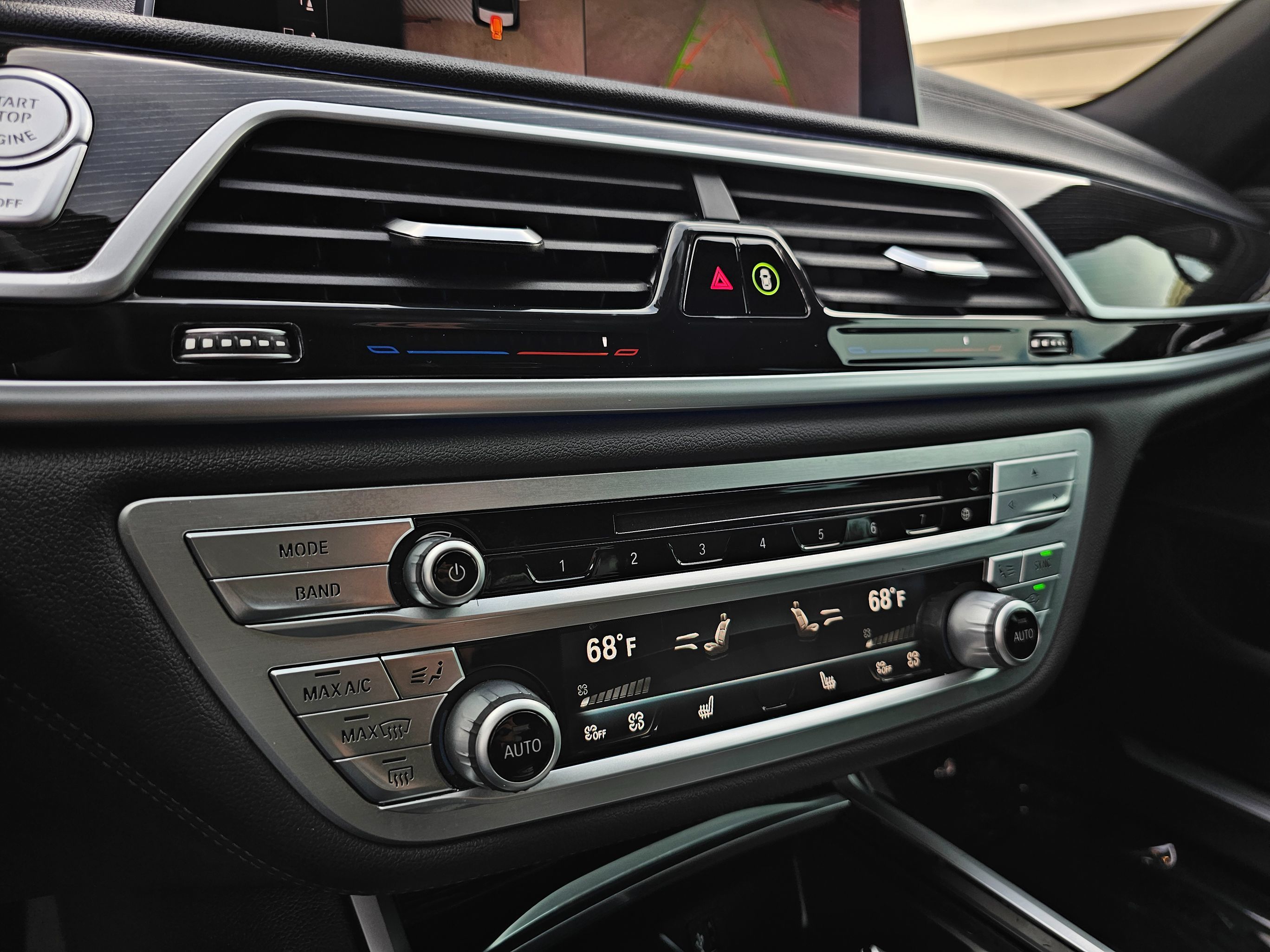 2019 Bmw 740i Sedan photo 2