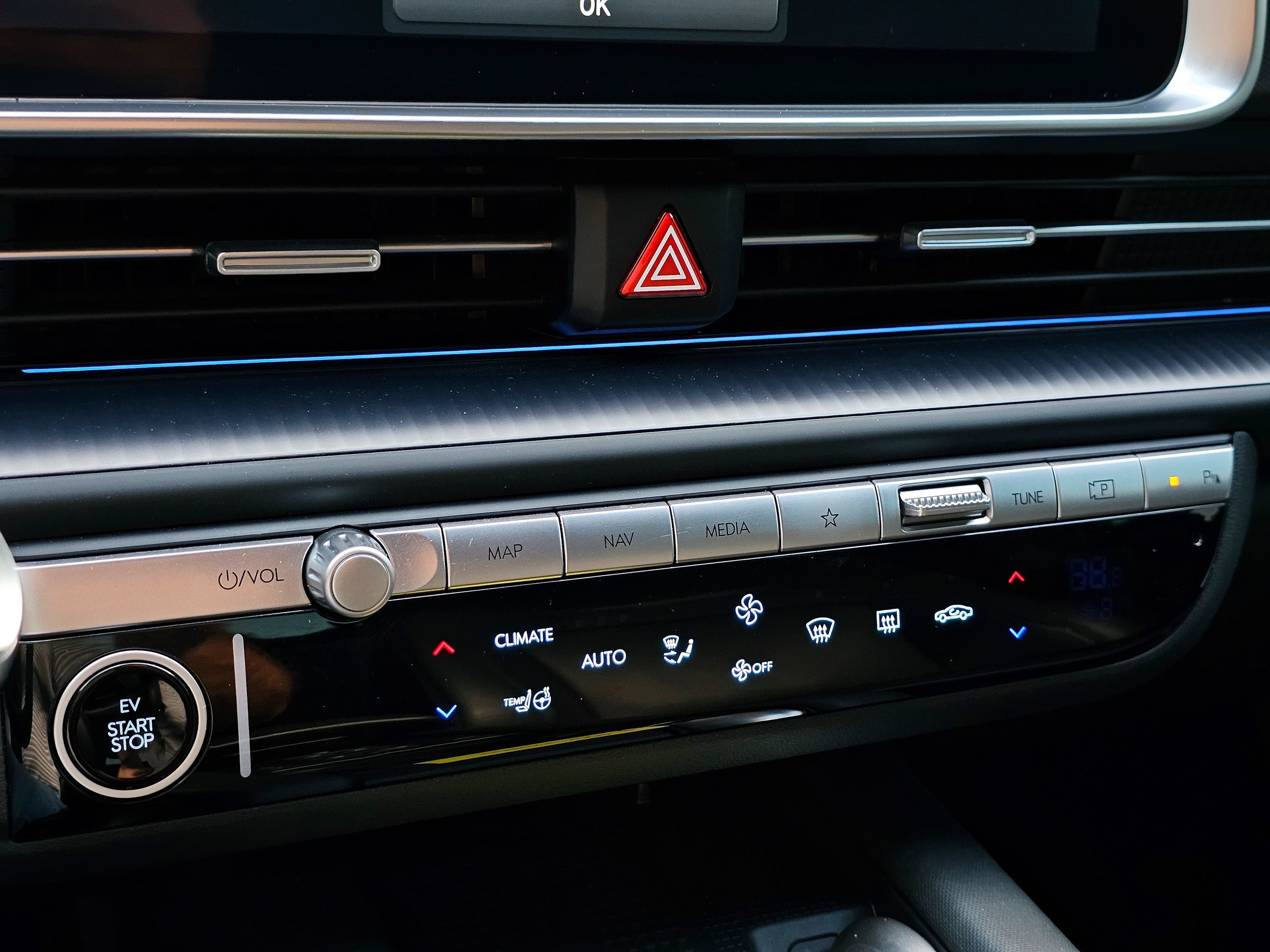 2023 Hyundai Ioniq 6 Limited photo 2