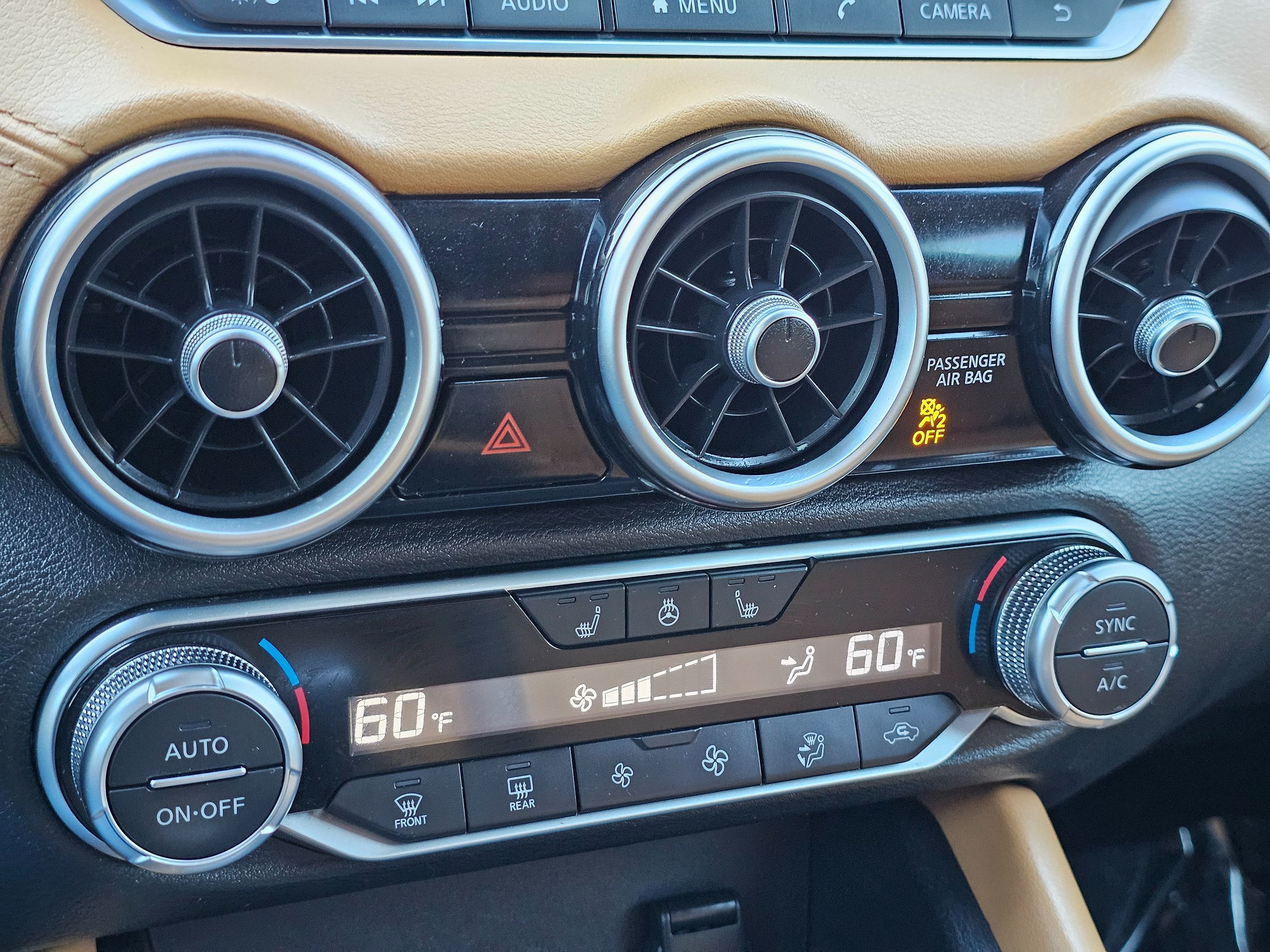 2023 Nissan Sentra SV Premium photo 2