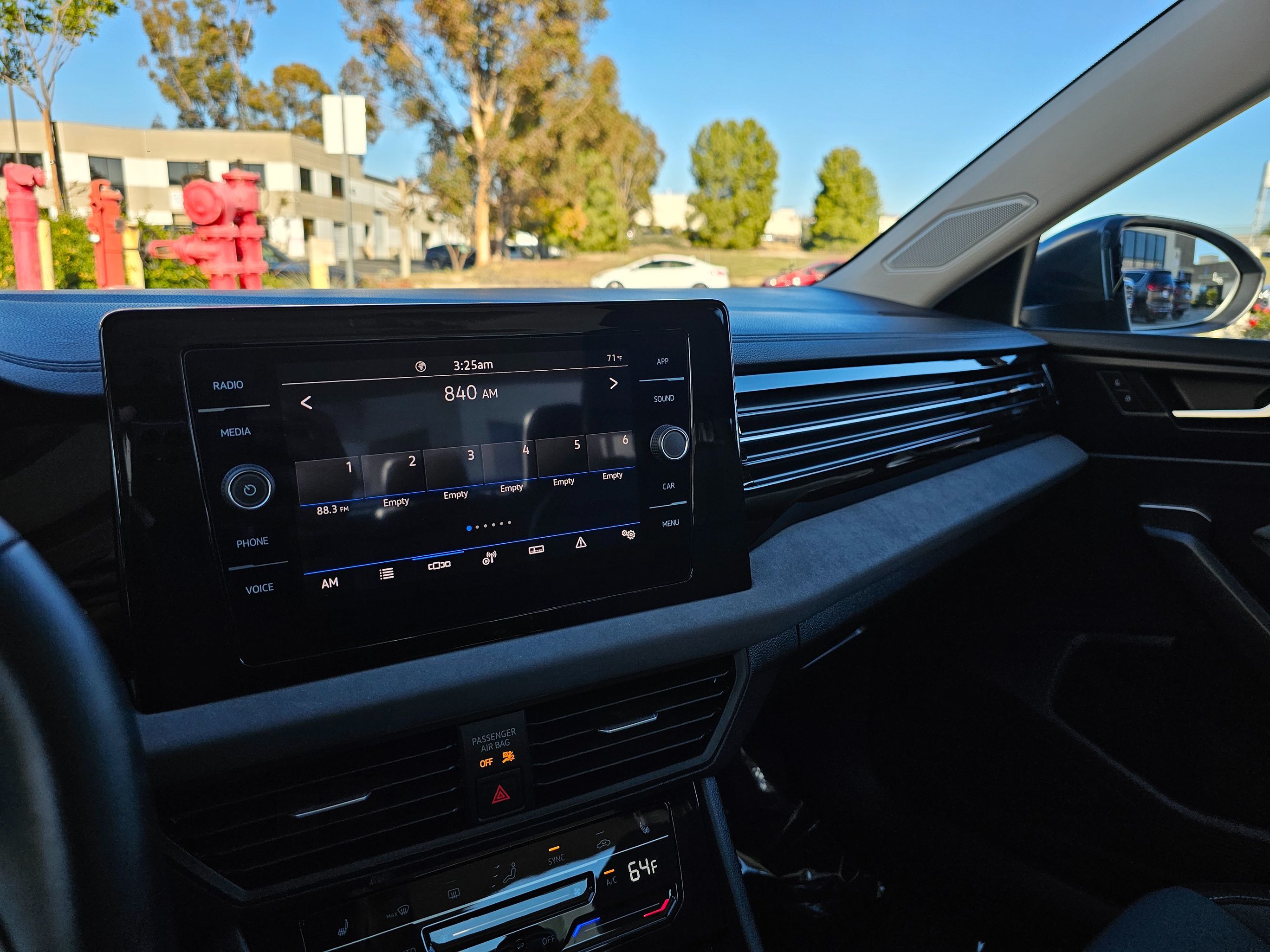 2025 Volkswagen Jetta SE photo 2