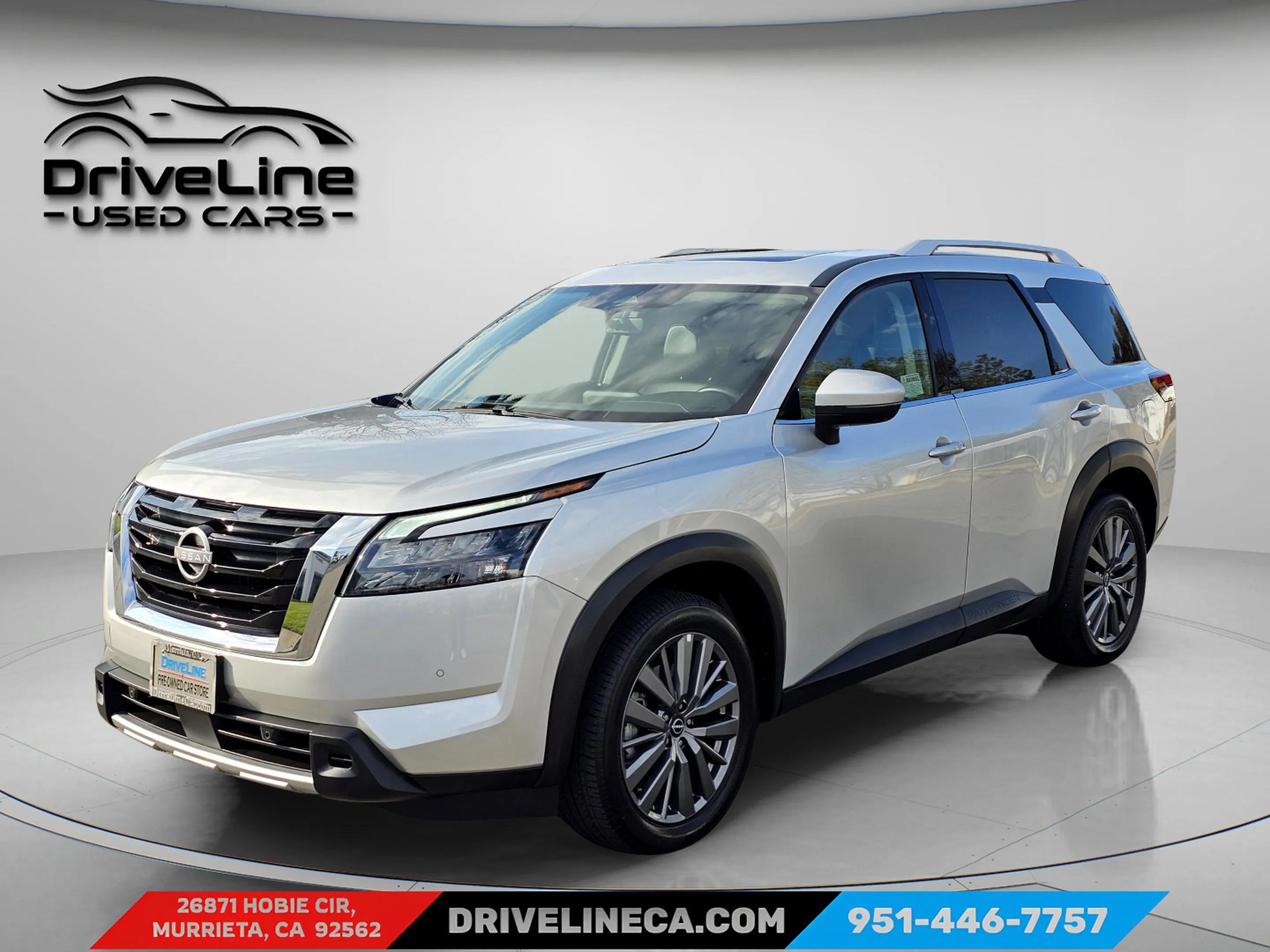 2025 Nissan Pathfinder SL 4WD's photo