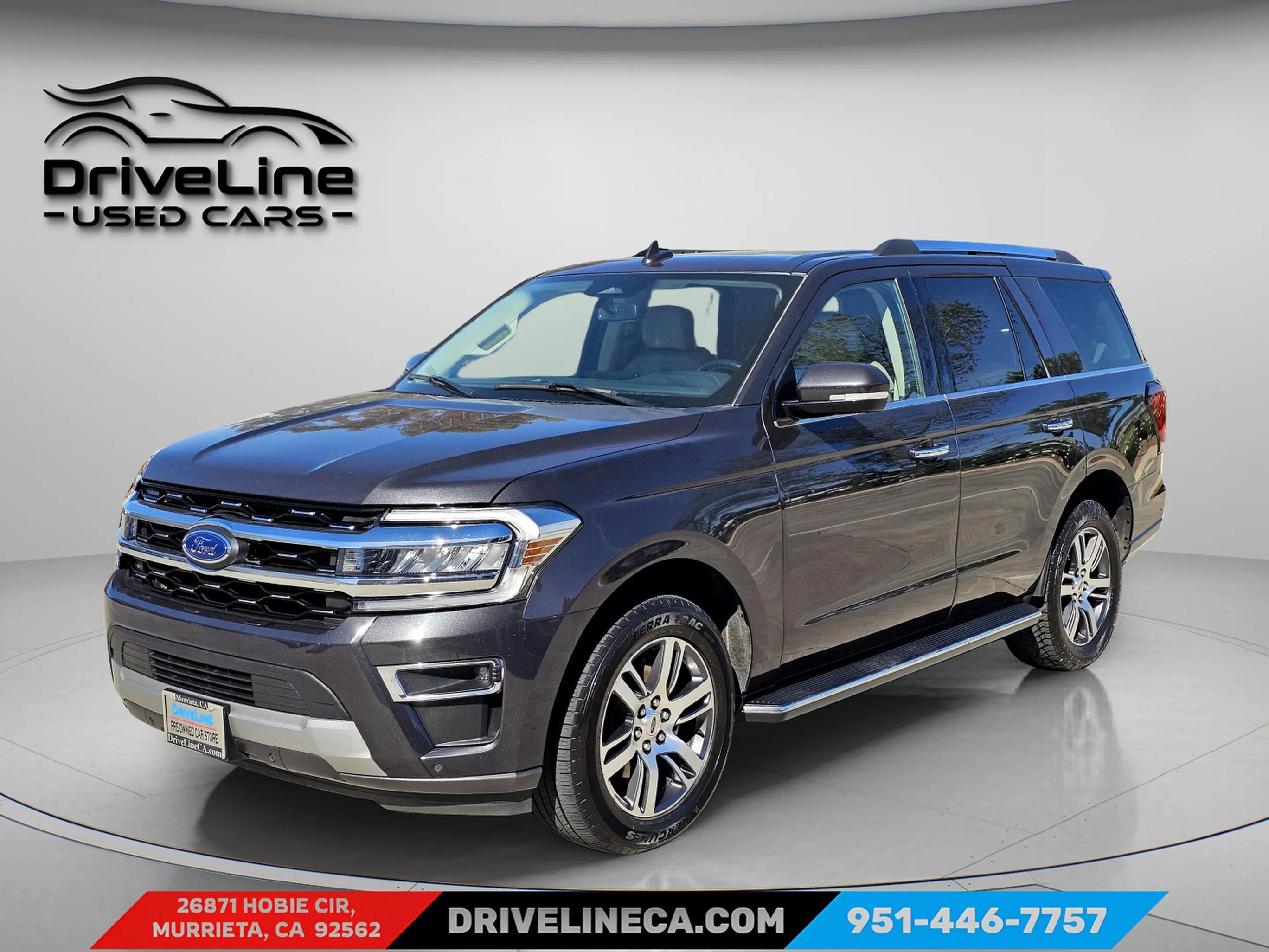 2023 Ford Expedition Limited's photo