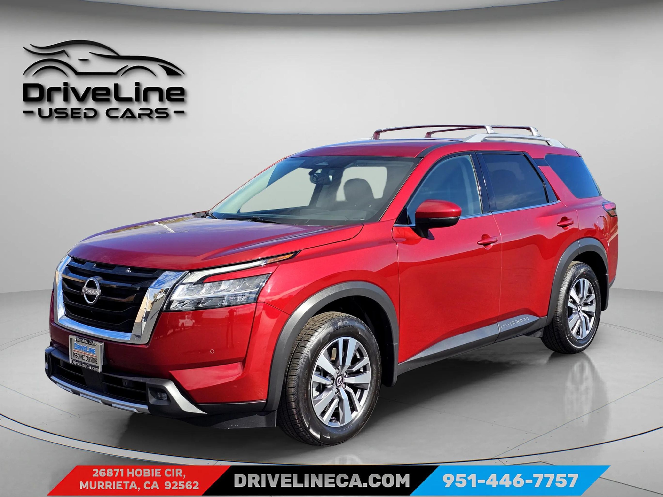2022 Nissan Pathfinder SL