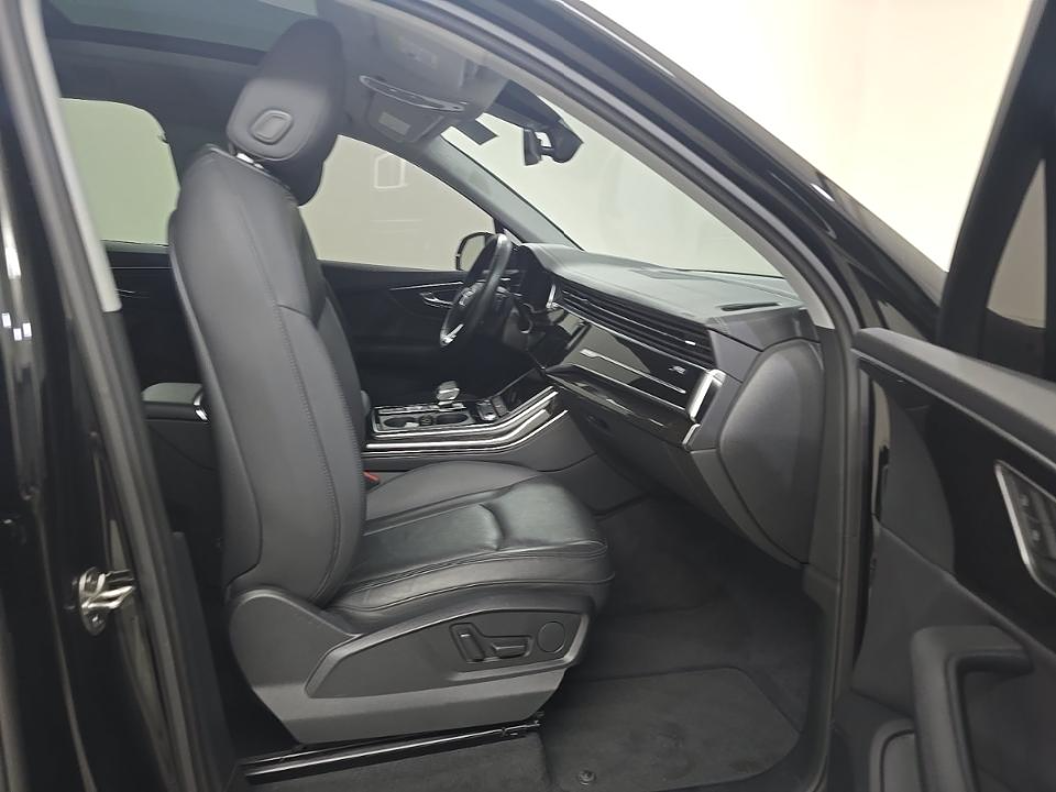 Audi Q7 photo 12