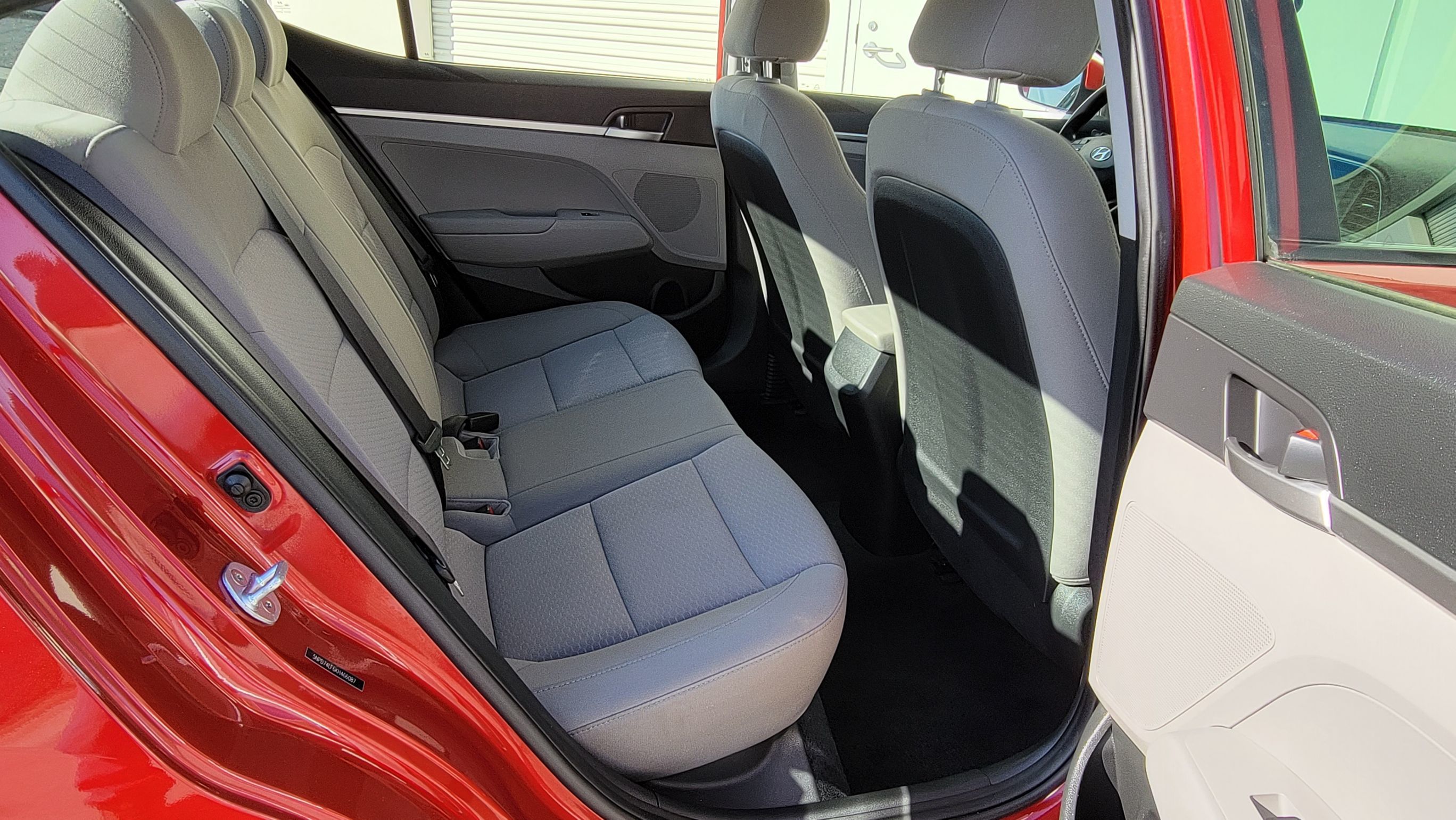 2019 Hyundai Elantra SE photo 29