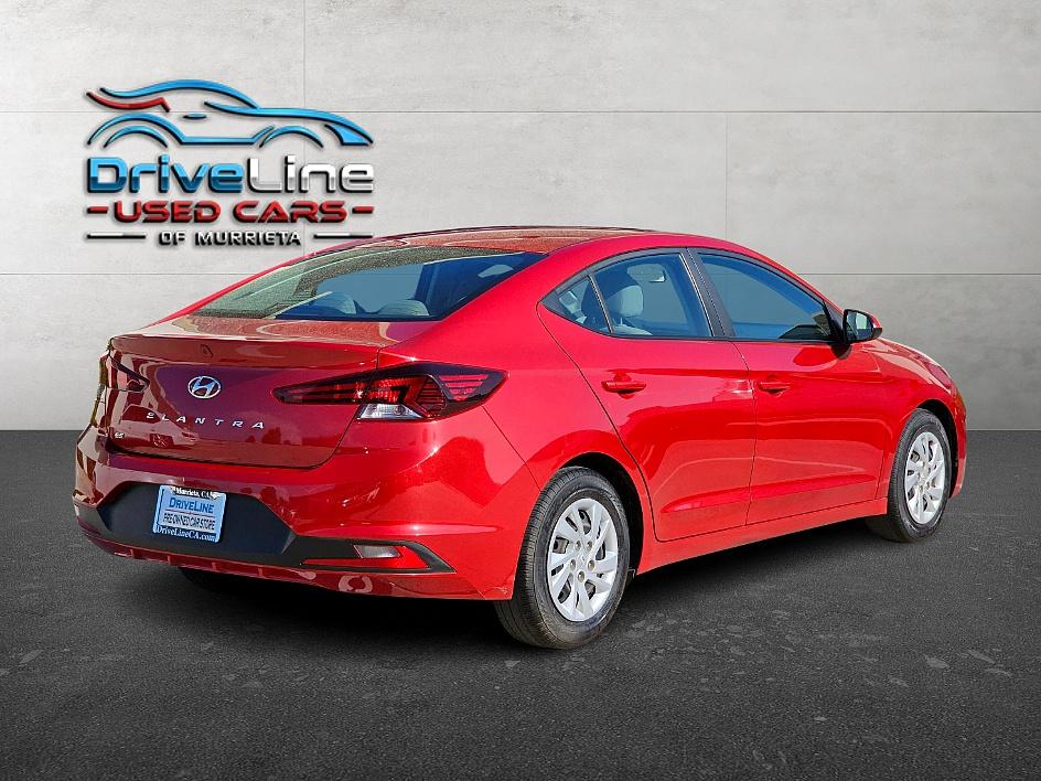 2019 Hyundai Elantra SE photo 2