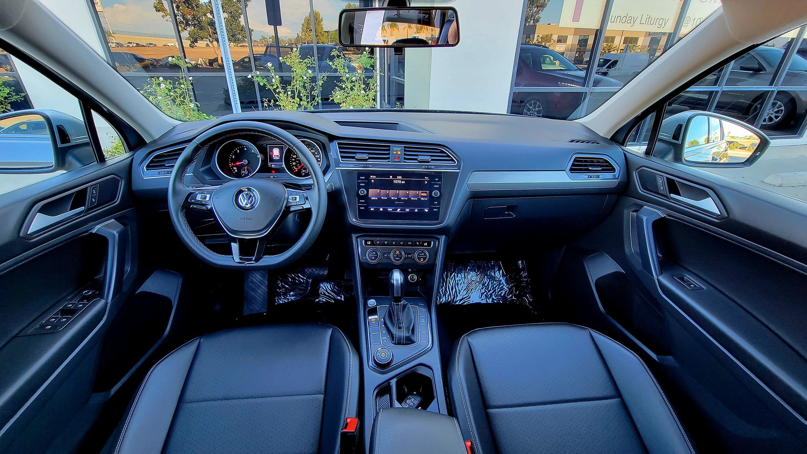 2021 Volkswagen Tiguan SE photo 19