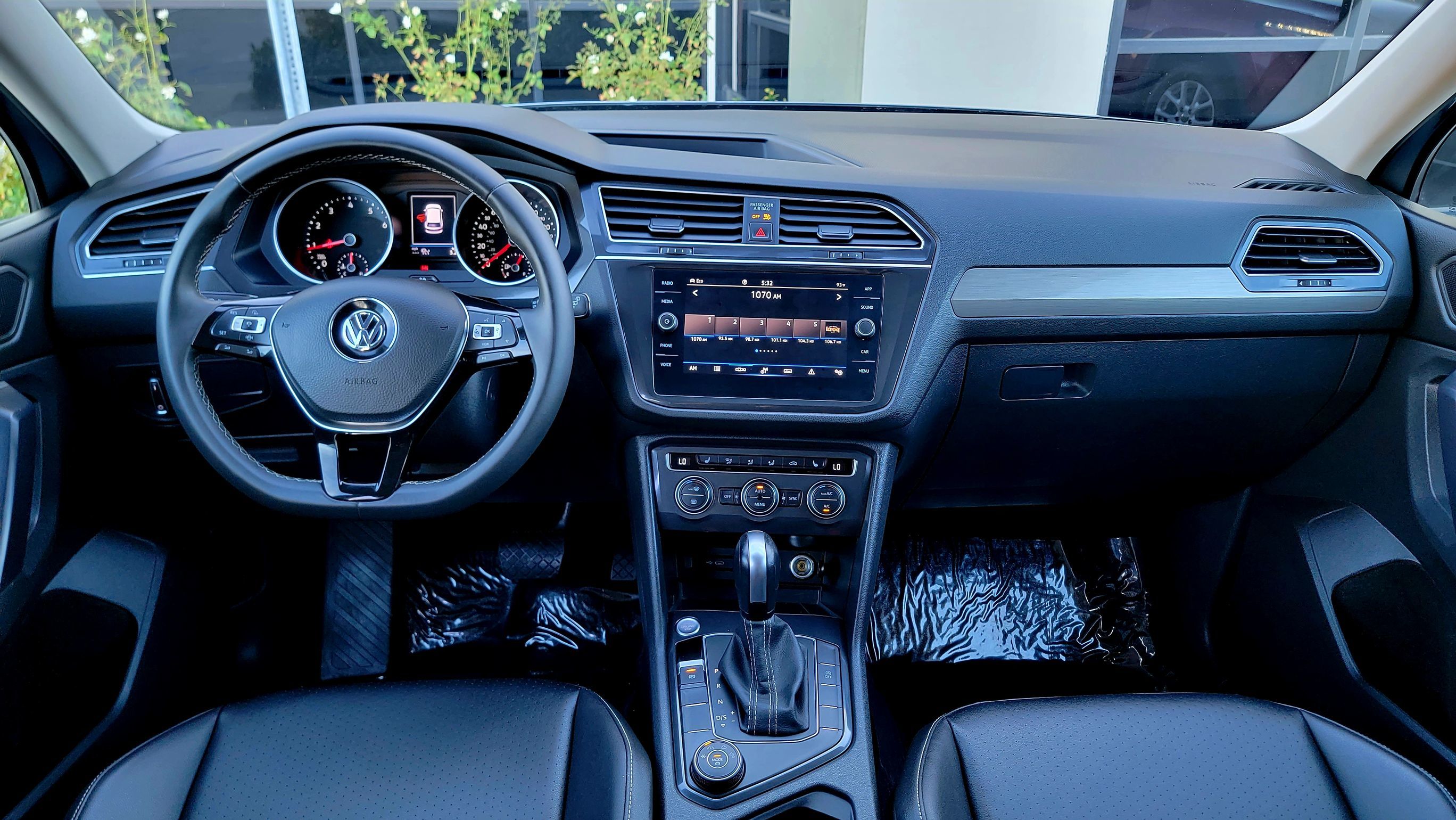 2021 Volkswagen Tiguan SE photo 20
