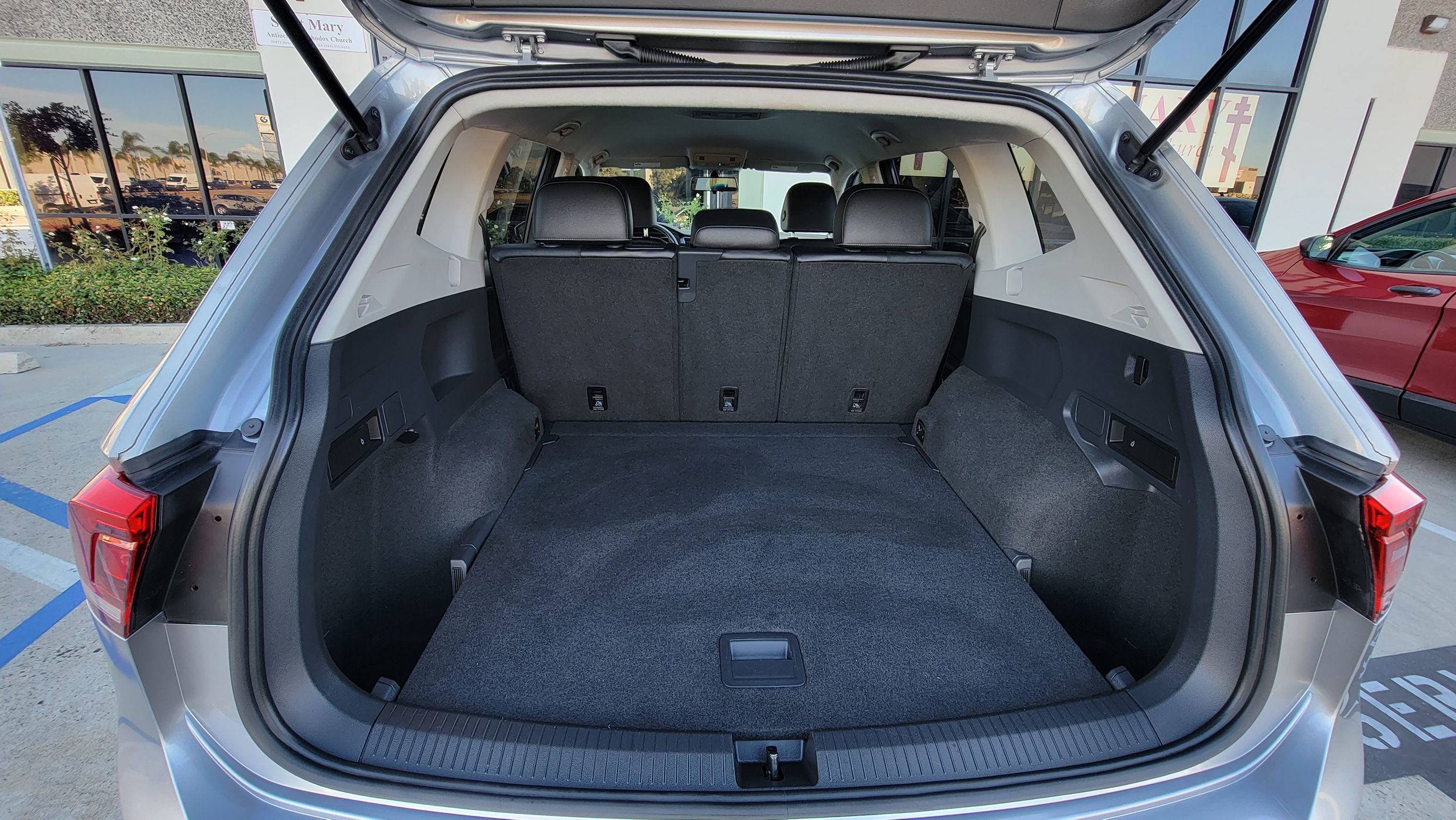 2021 Volkswagen Tiguan SE photo 25