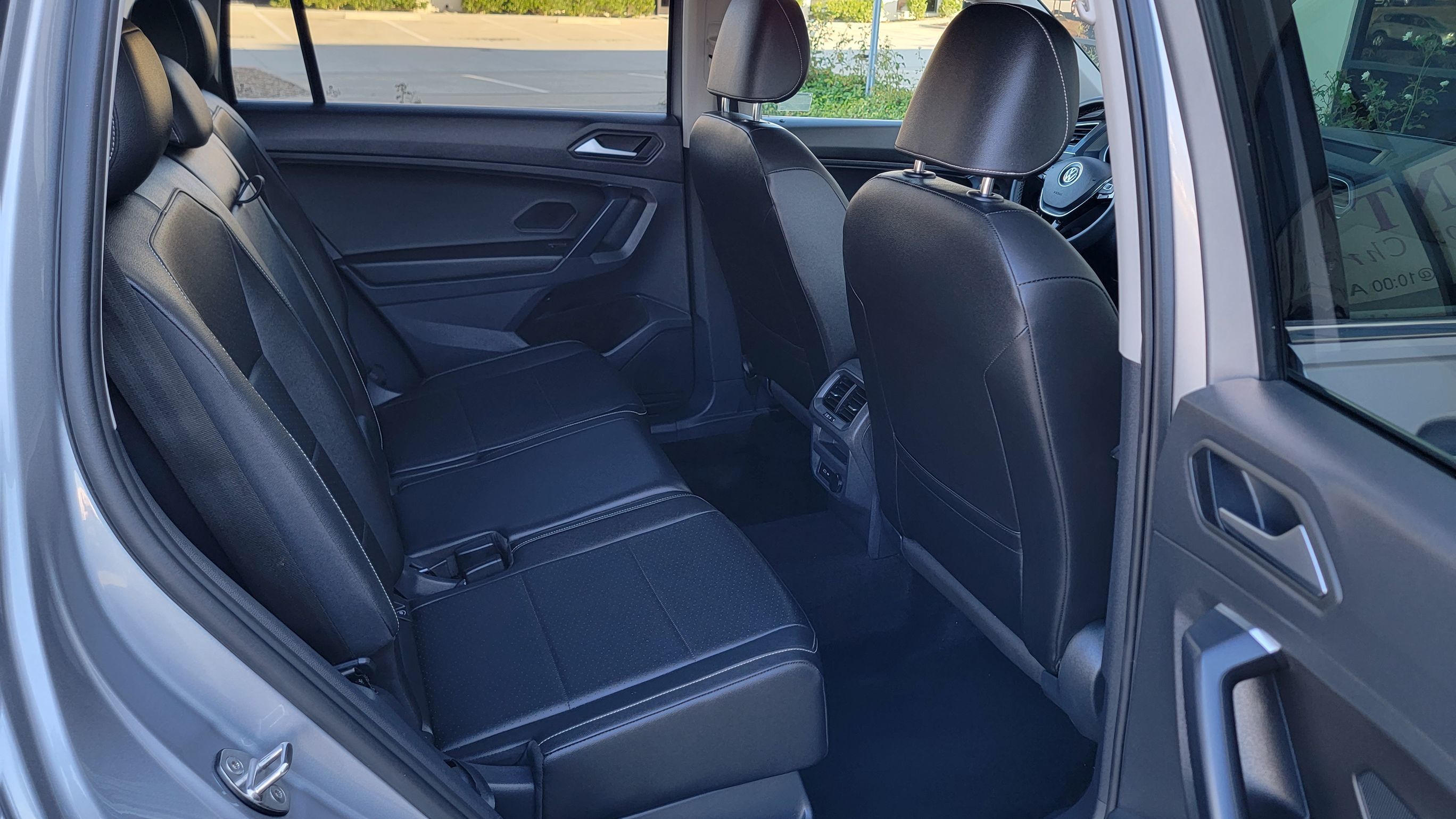 2021 Volkswagen Tiguan SE photo 27