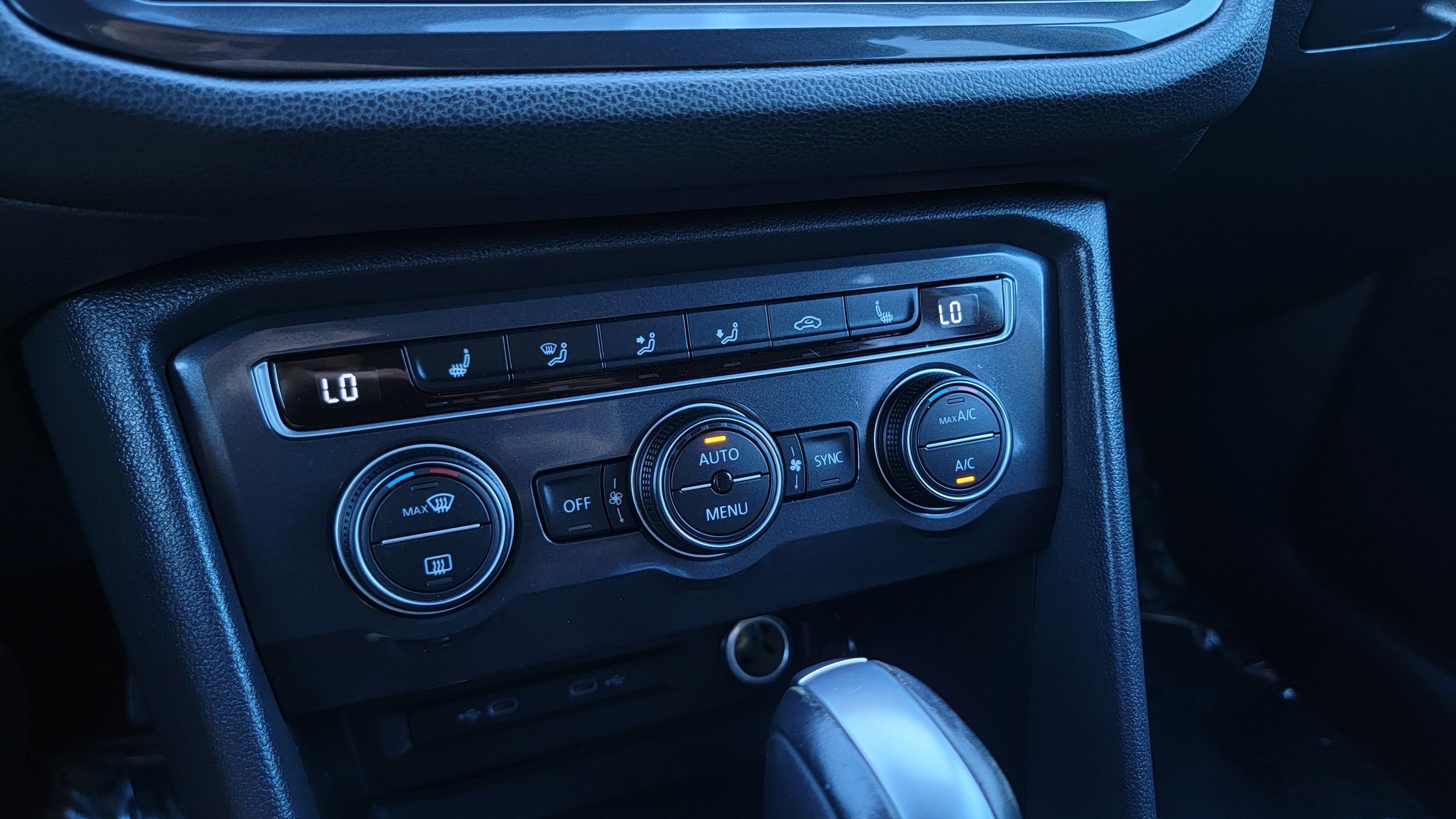 2021 Volkswagen Tiguan SE photo 31