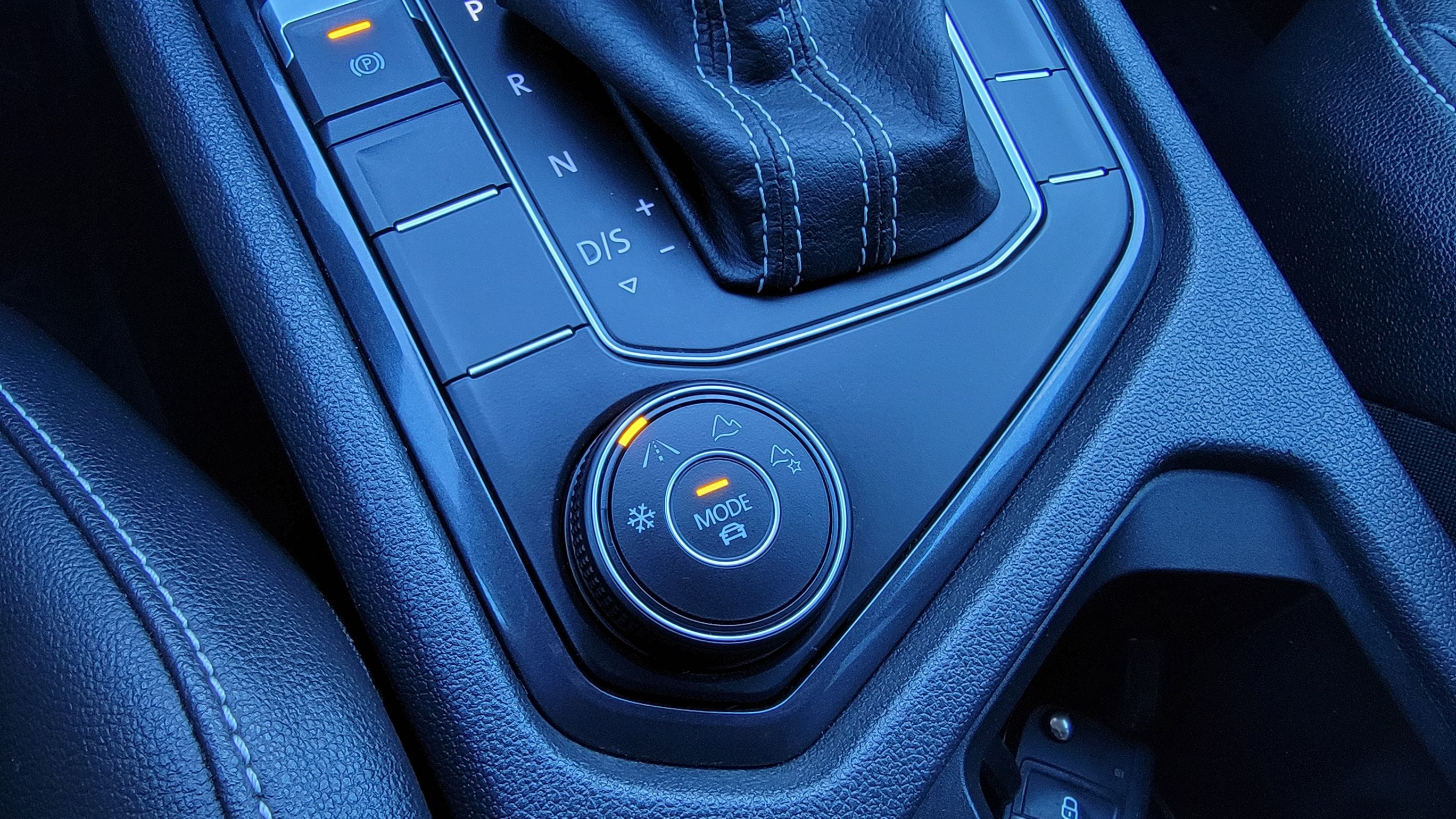 2021 Volkswagen Tiguan SE photo 33