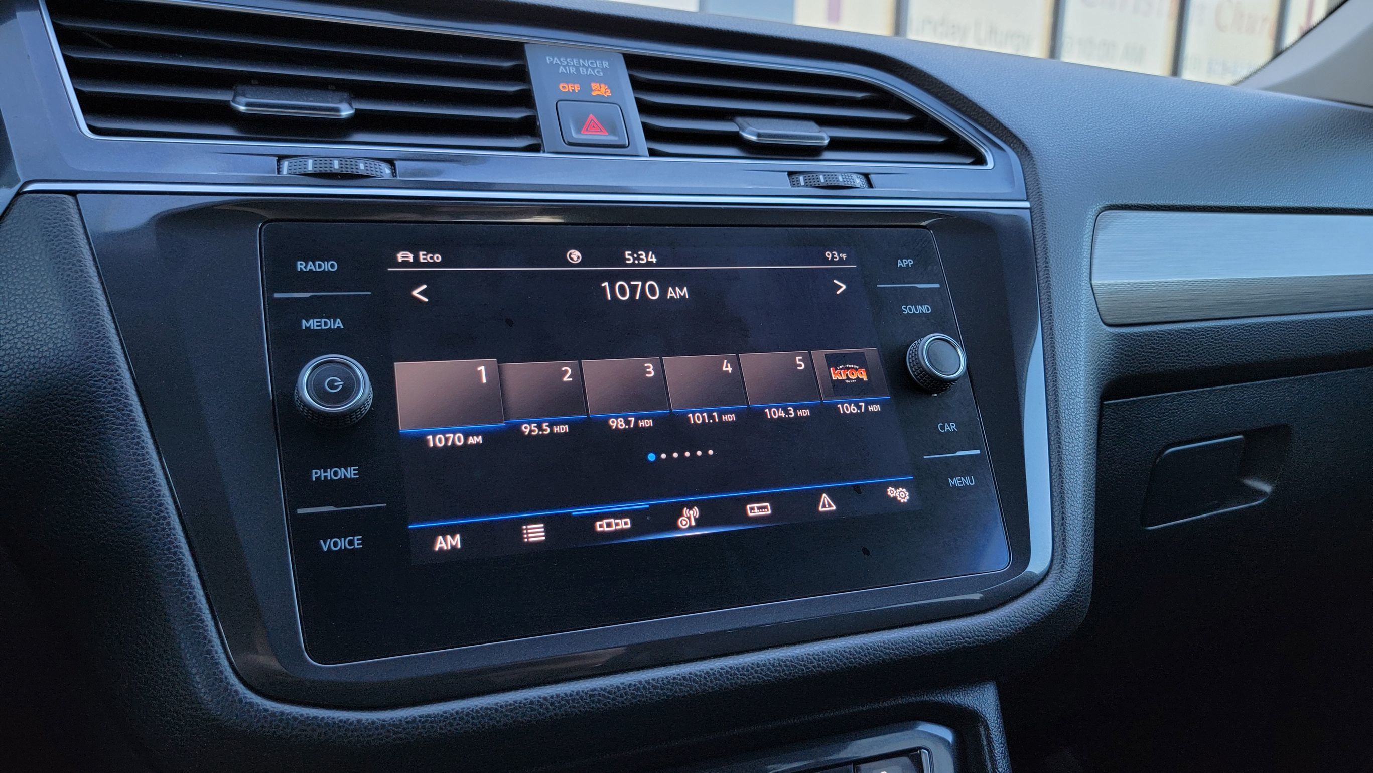 2021 Volkswagen Tiguan SE photo 34