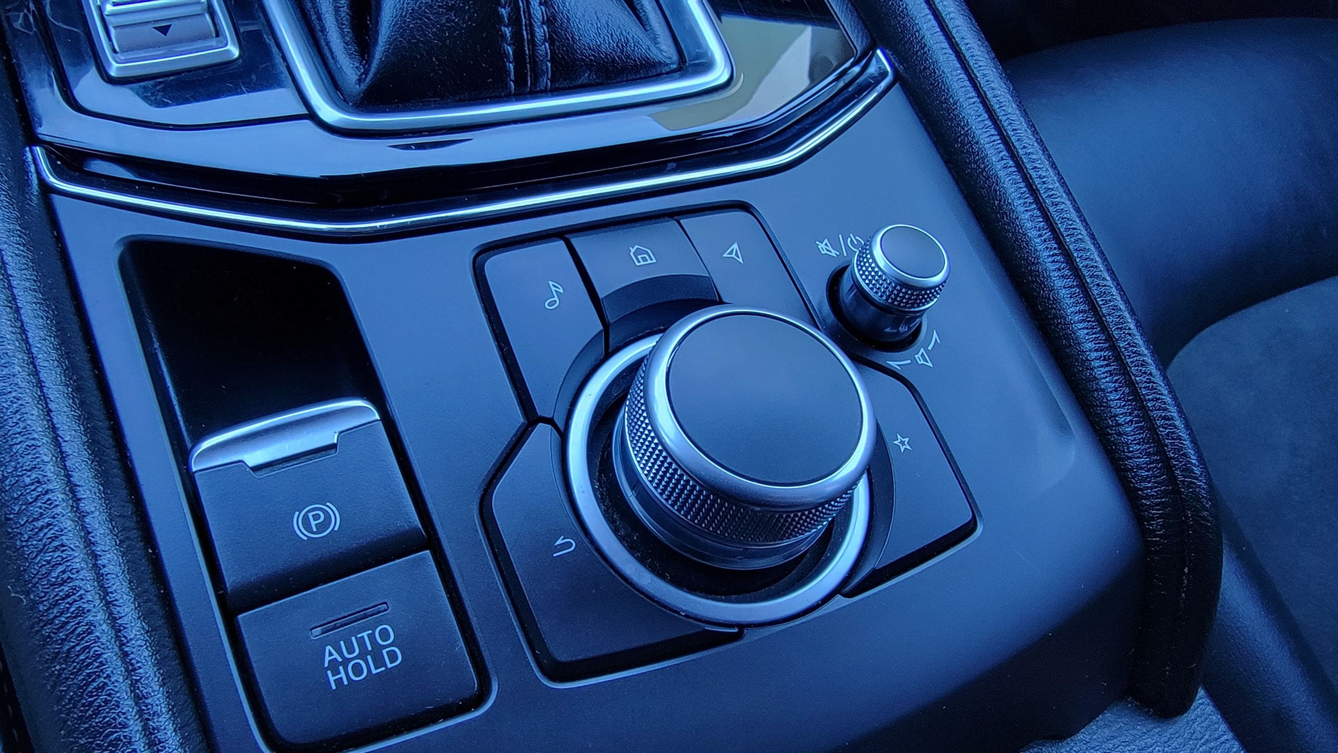 2021 Mazda CX-5 Touring photo 2