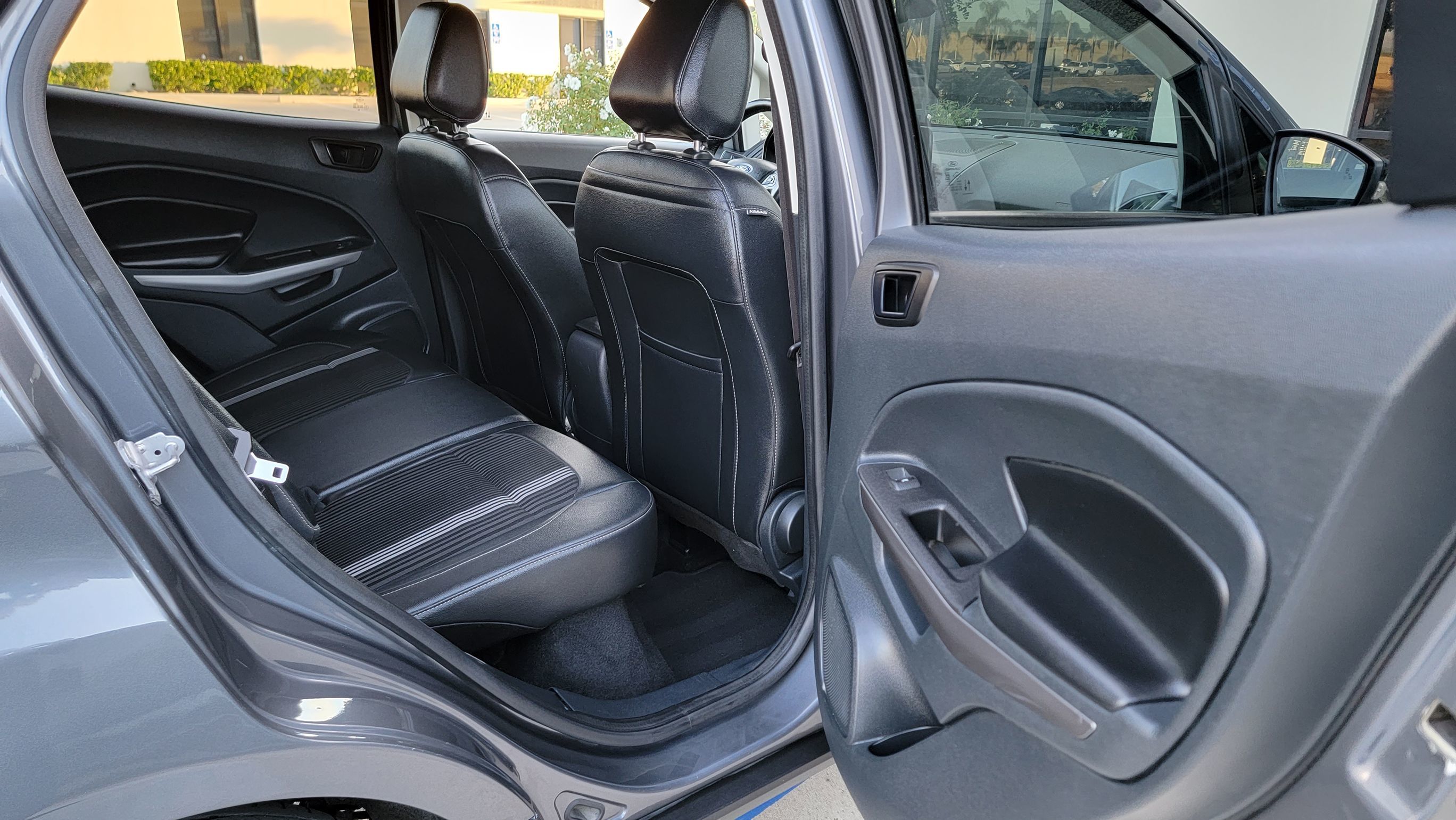 2020 Ford EcoSport SES photo 29