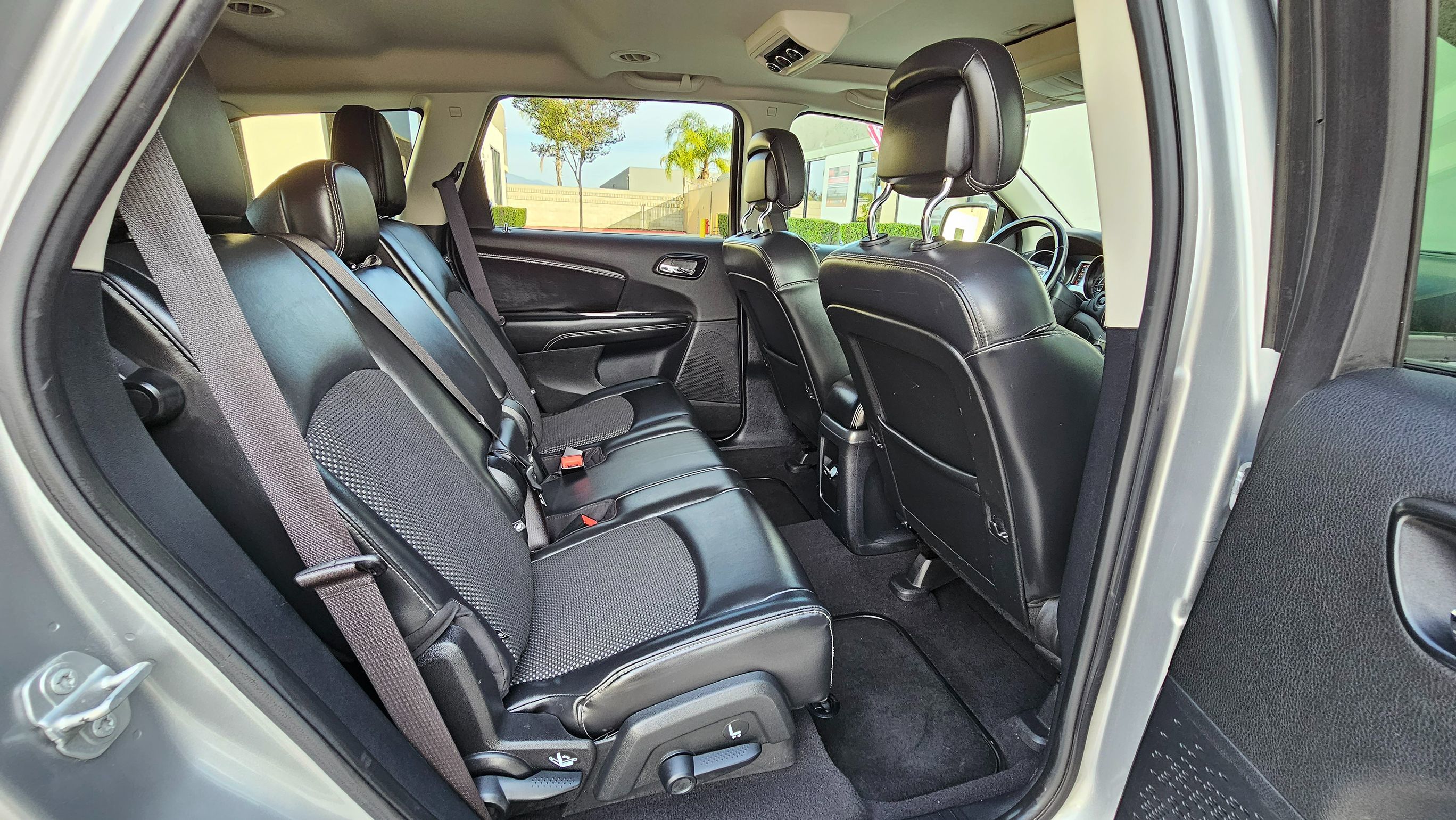 2020 Dodge Journey Crossroad photo 30