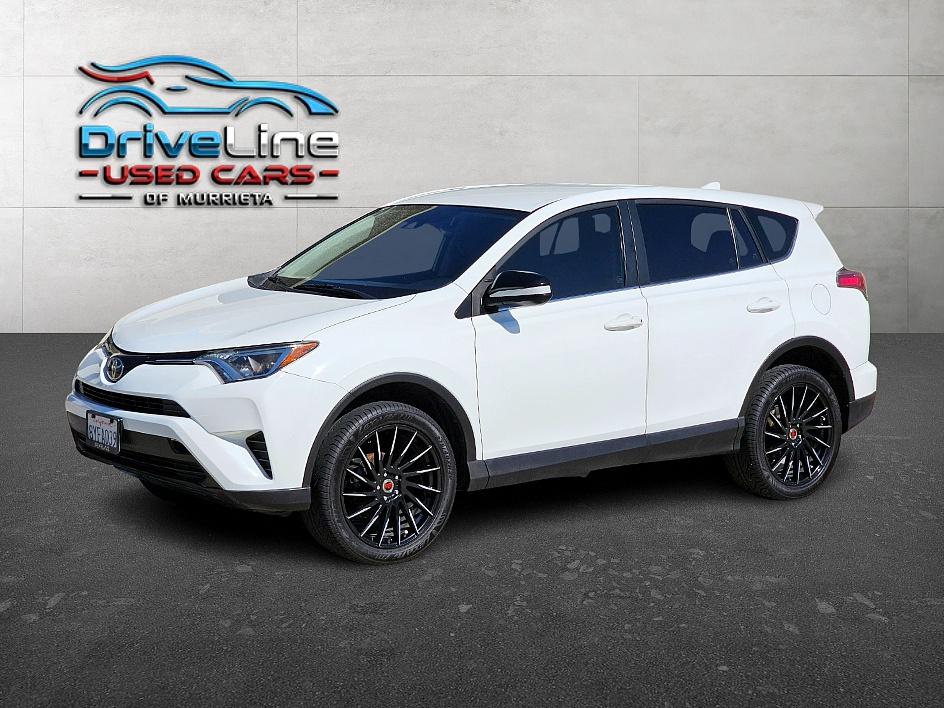 2018 Toyota RAV4 LE photo 10