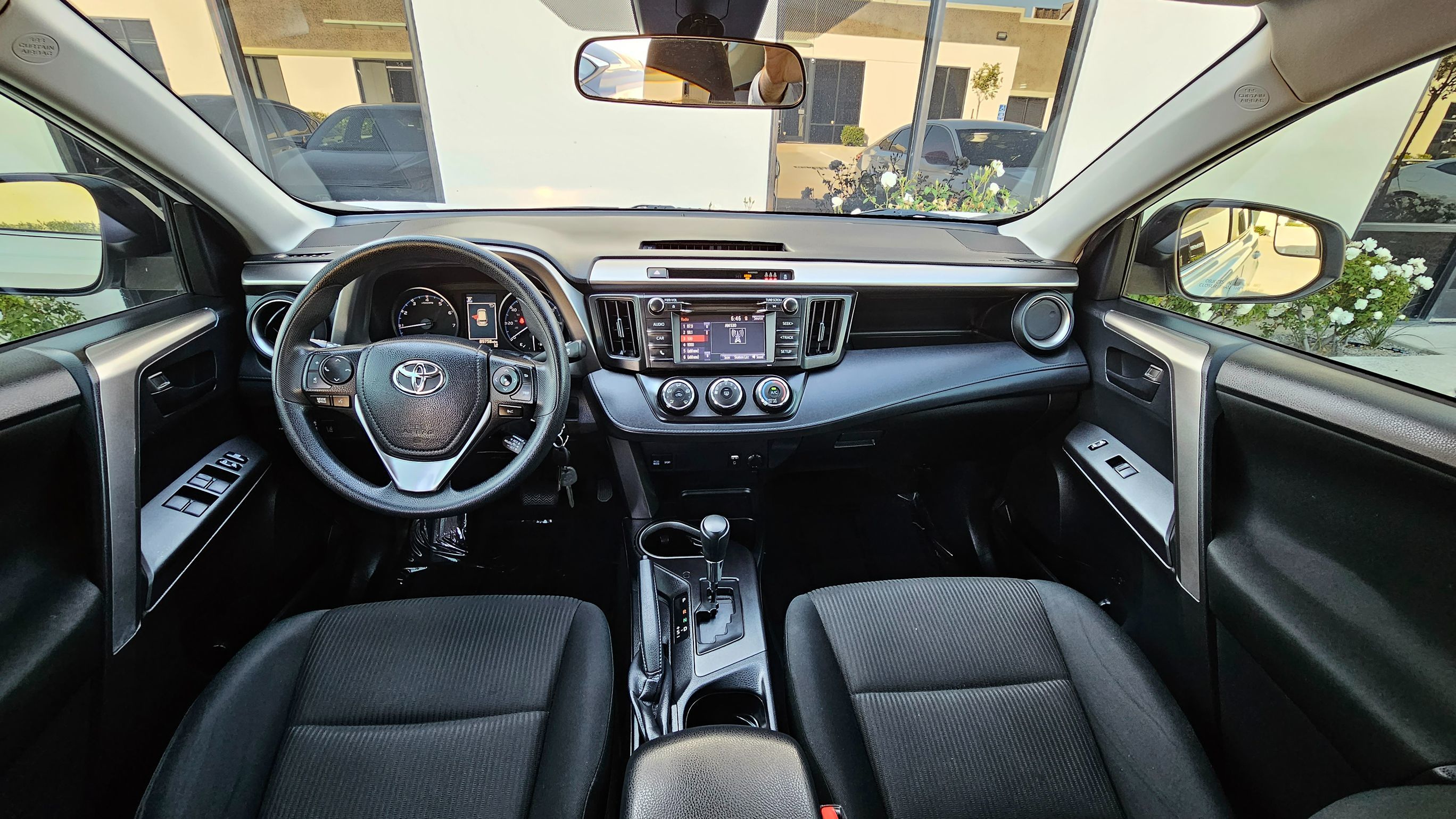 2018 Toyota RAV4 LE photo 22