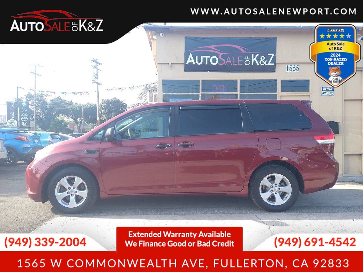 Sold 2013 Toyota Sienna Le