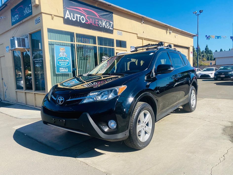 2014 Toyota RAV4 XLE photo 8