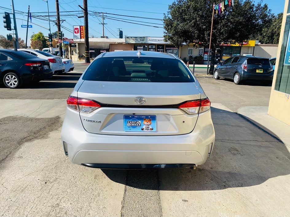 2020 Toyota Corolla L photo 11