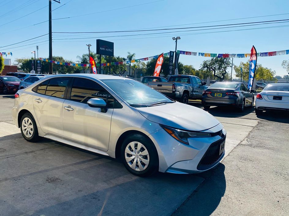 2020 Toyota Corolla L photo 13