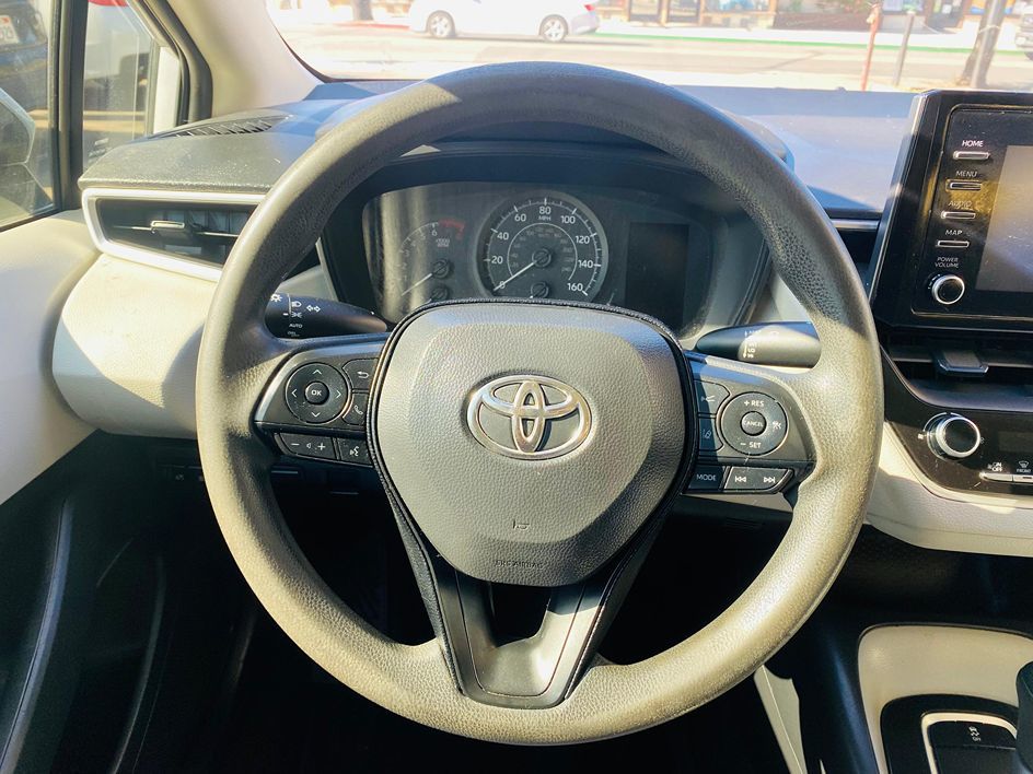 2020 Toyota Corolla L photo 29