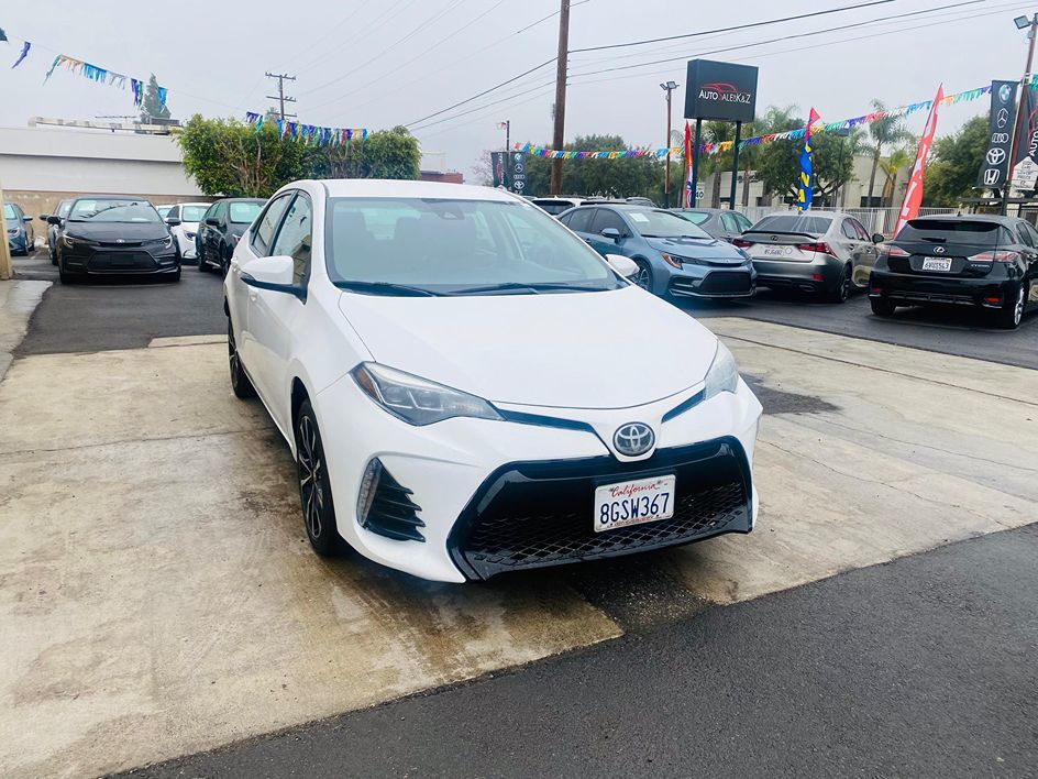 2019 Toyota Corolla SE photo 5