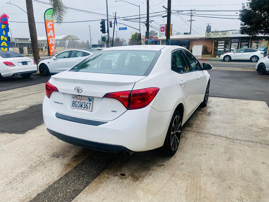 2019 Toyota Corolla SE photo 11