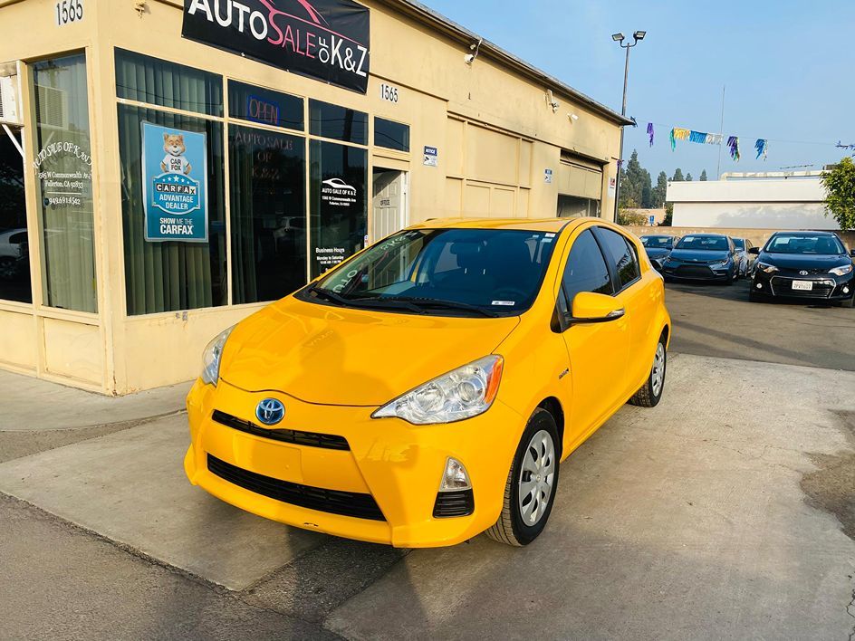 2014 Toyota Prius c Three