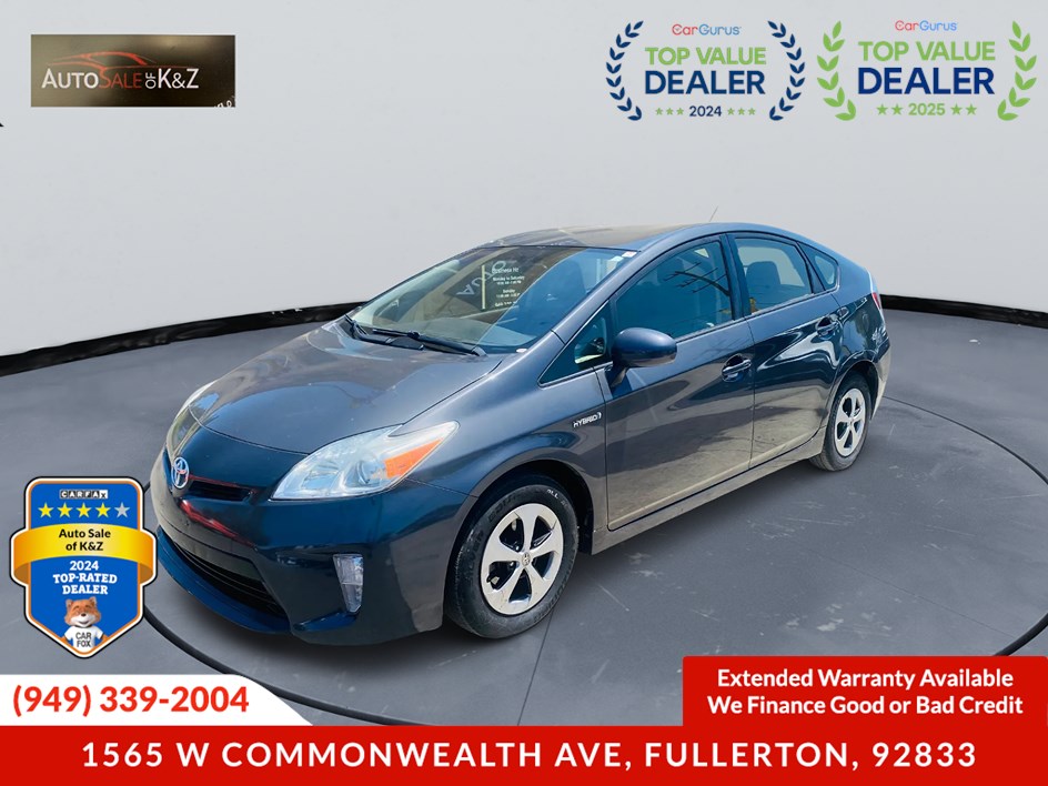 2015 Toyota Prius Four's photo