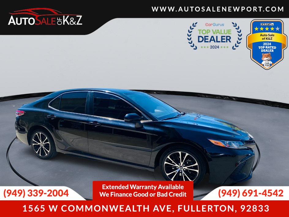 2018 Toyota Camry SE photo 3