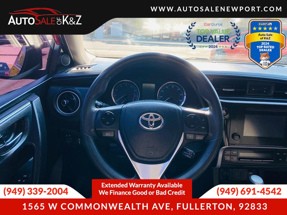 2018 Toyota Corolla LE photo 23